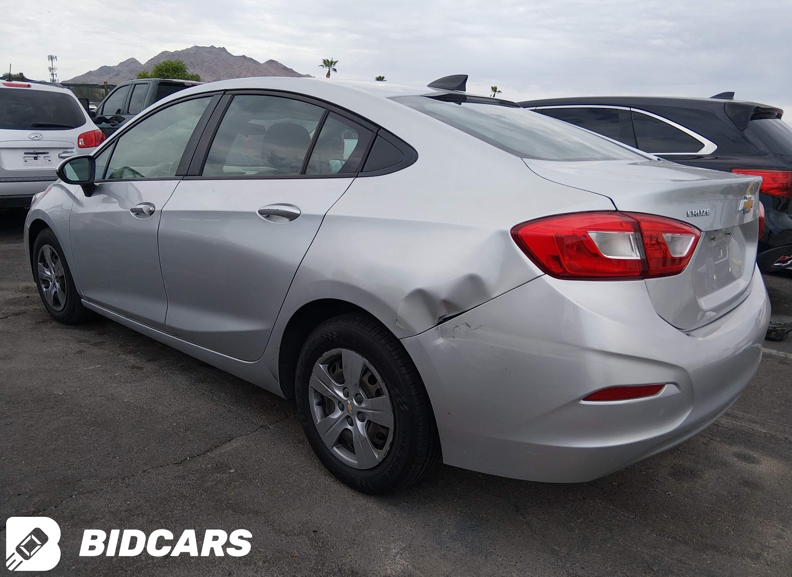 2018 Chevrolet Cruze, Ls Auto