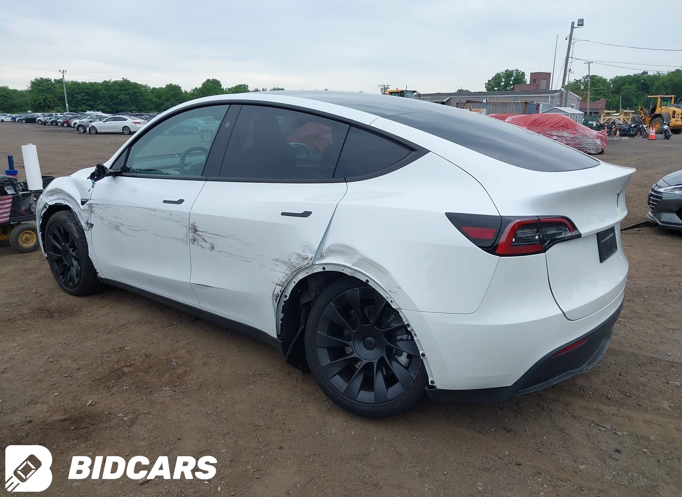 2025 Tesla Model Y, Long Rang...