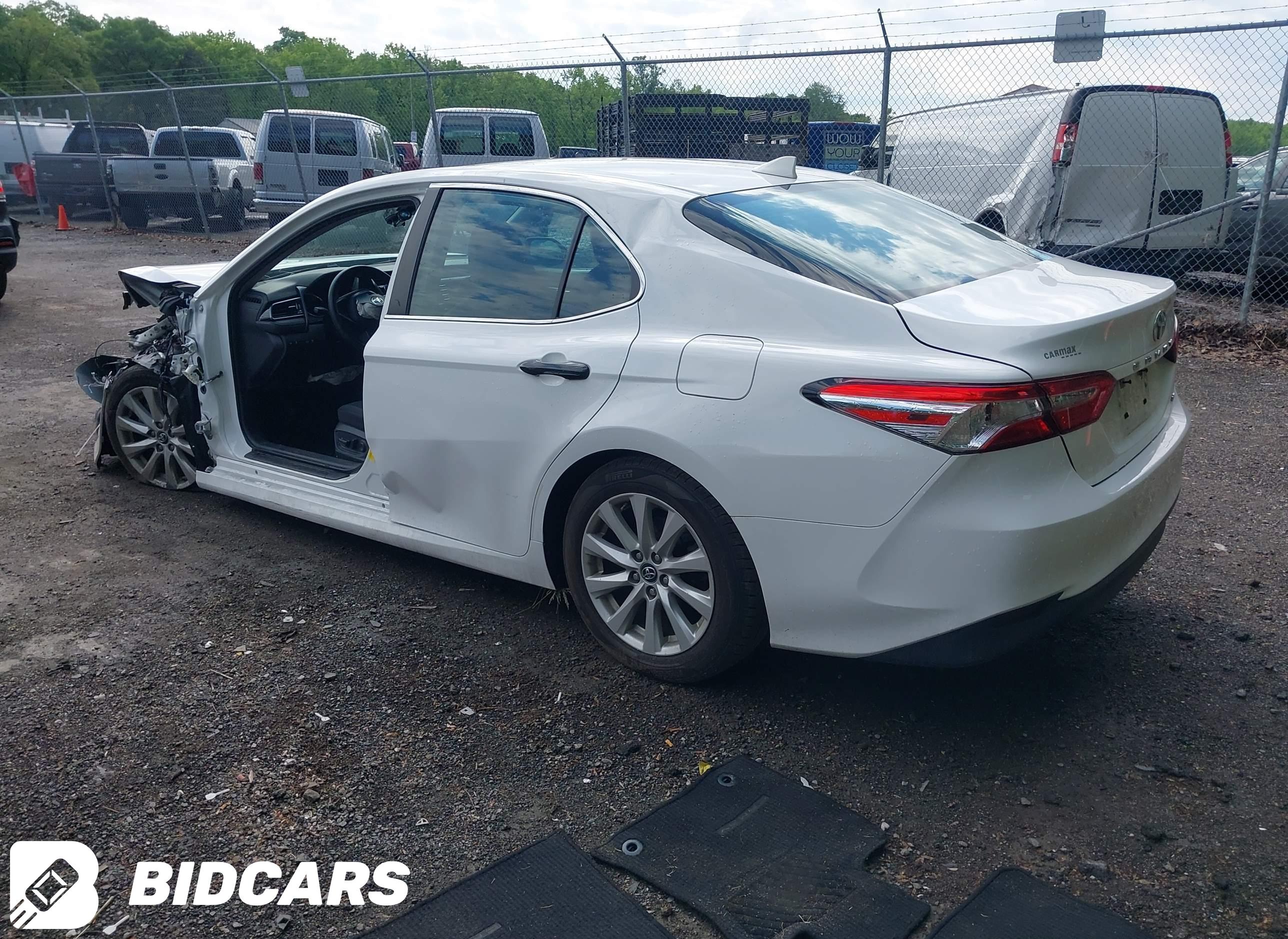2019 Toyota Camry, LE