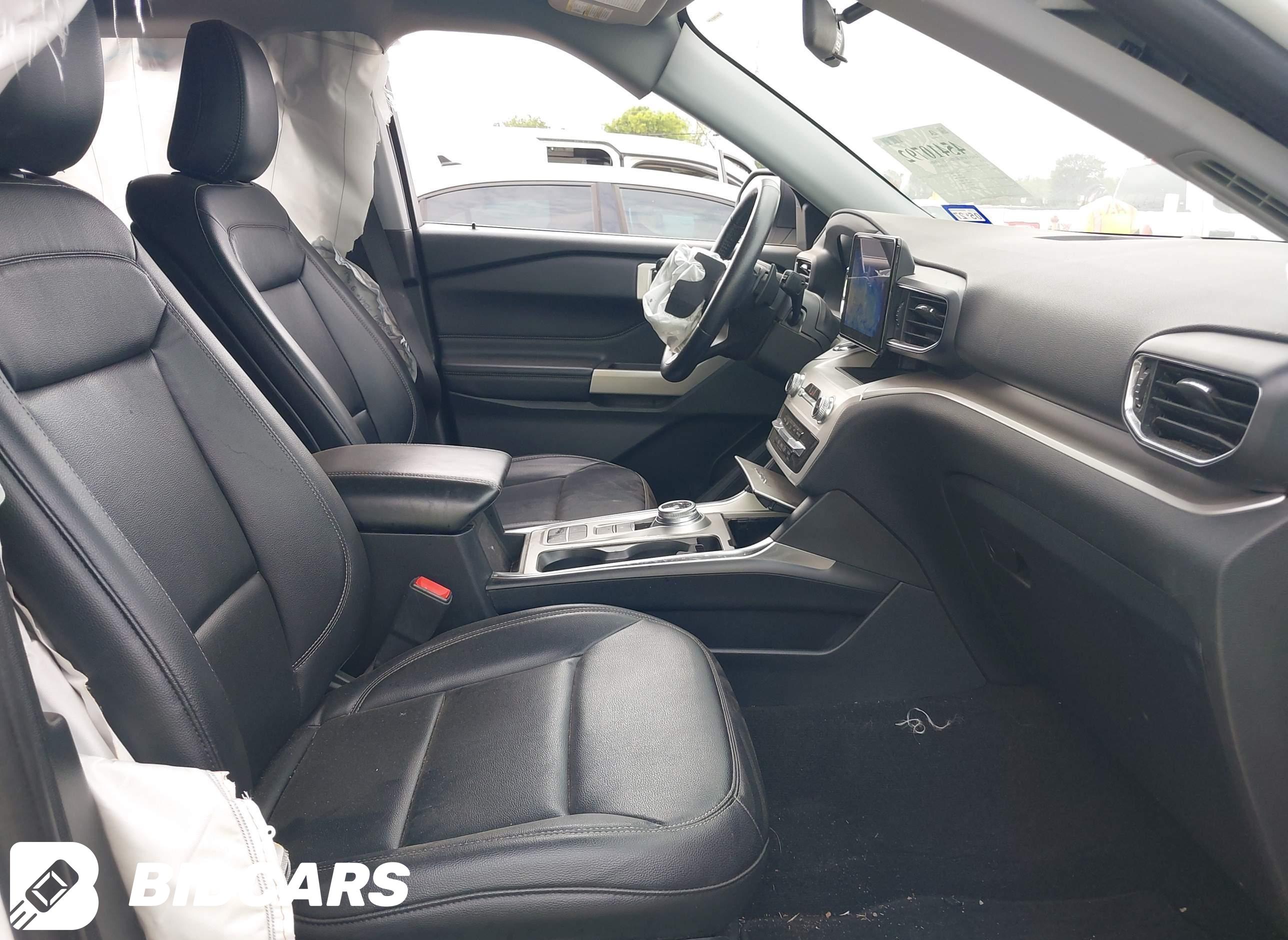 2020 Ford Explorer, Xlt