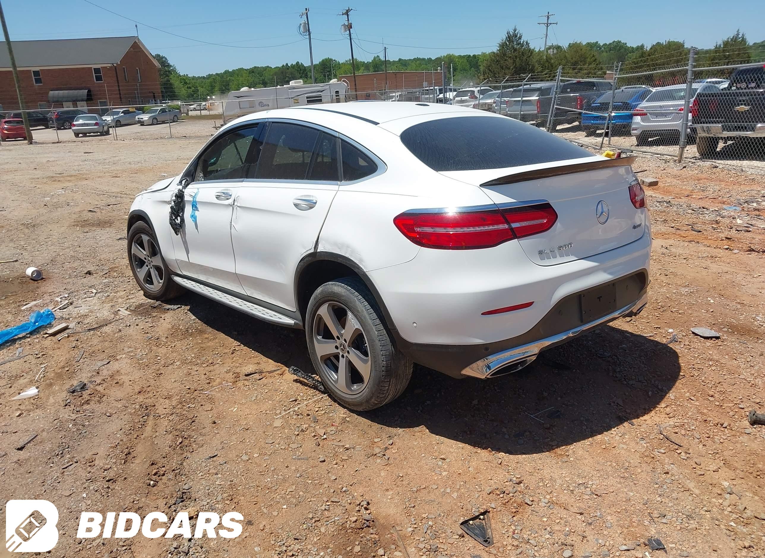 2019 Mercedes-Benz Glc 300 Co...
