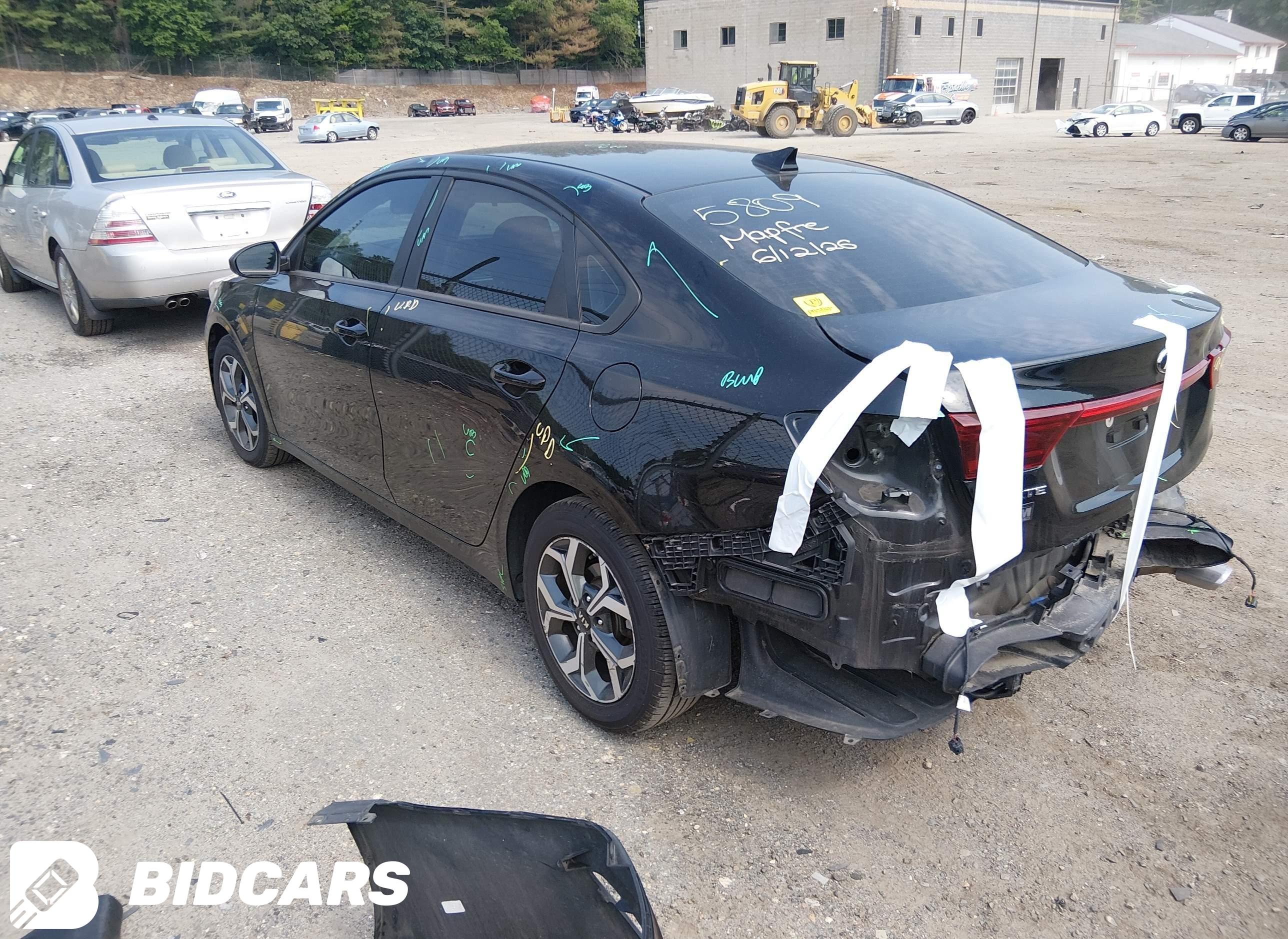 2021 KIA Forte, Lxs