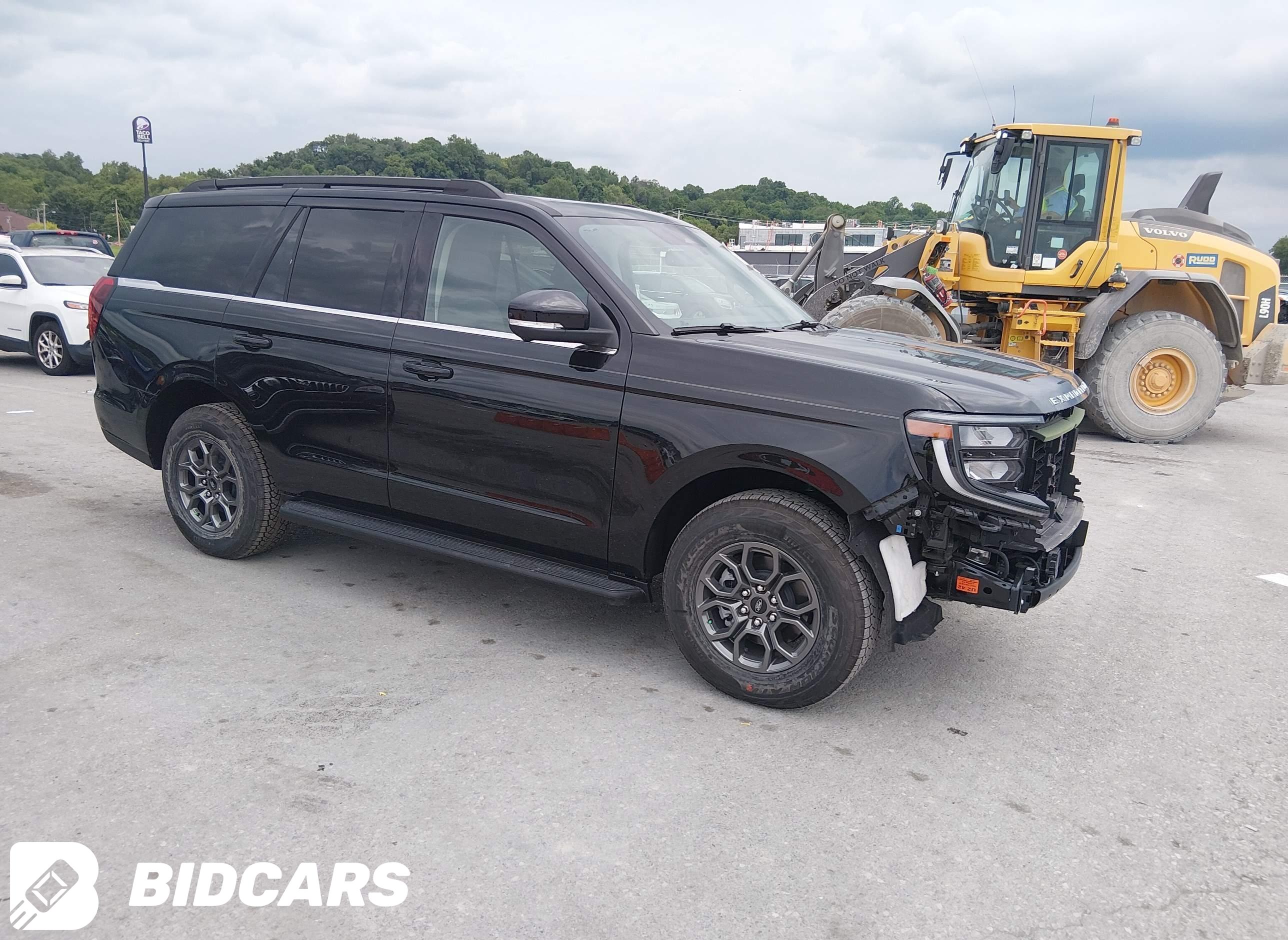 2026 Ford Expedition, Active