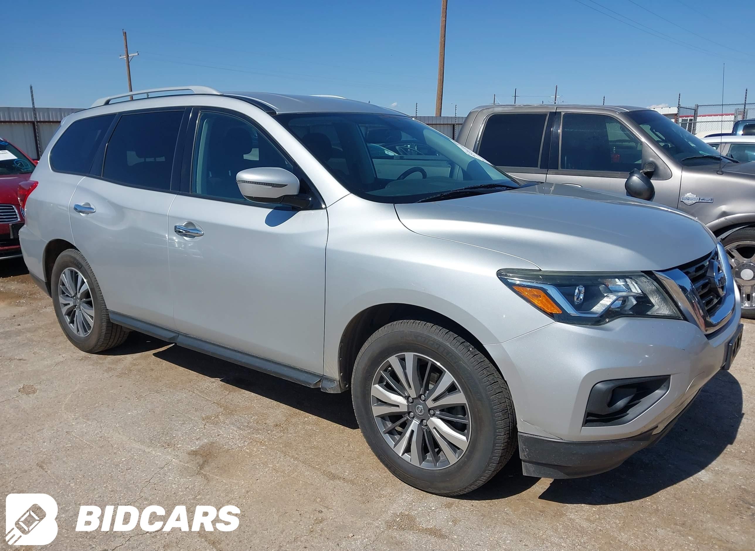 2017 Nissan Pathfinder, Plati...