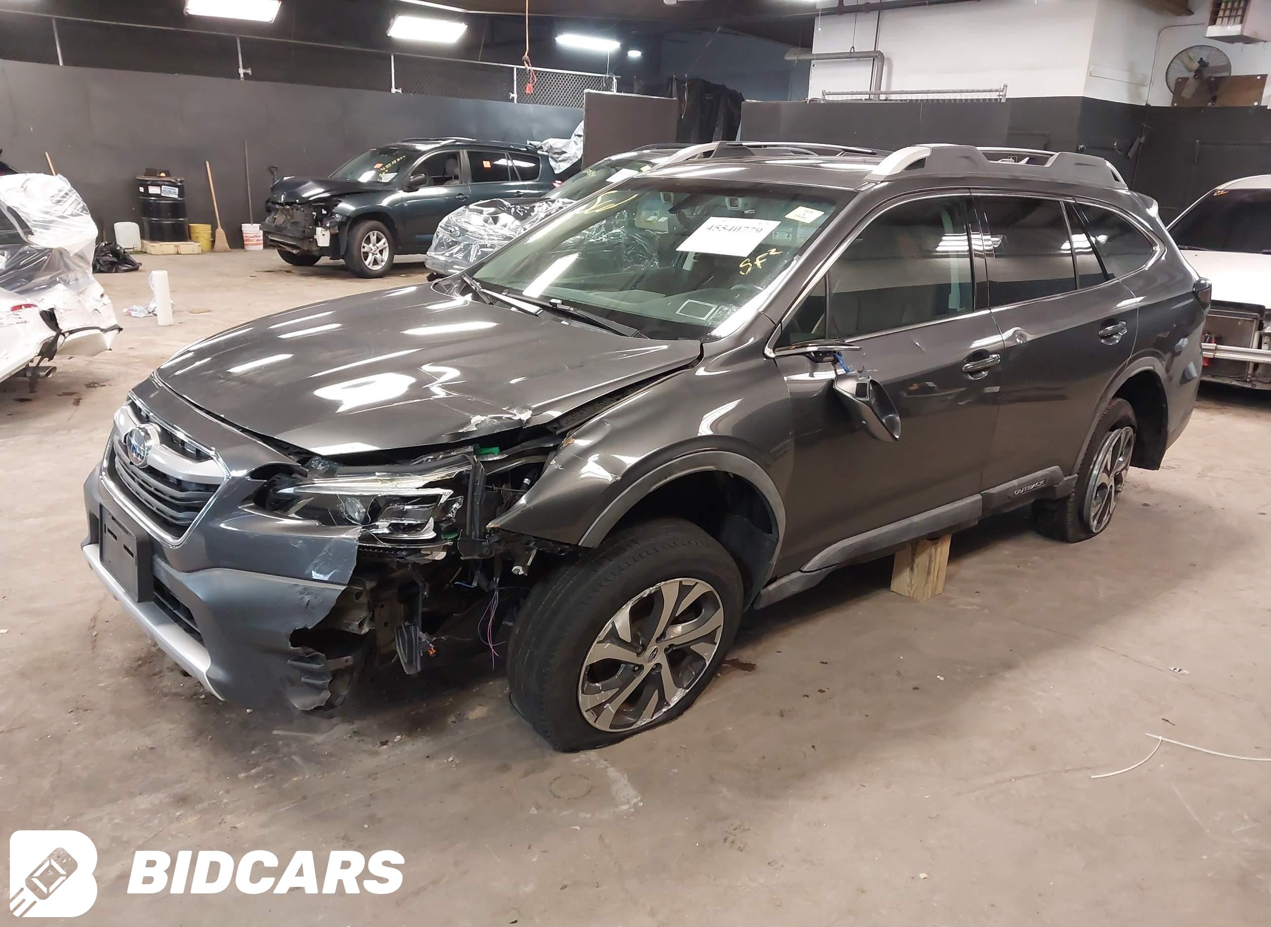2020 Subaru Outback, Touring