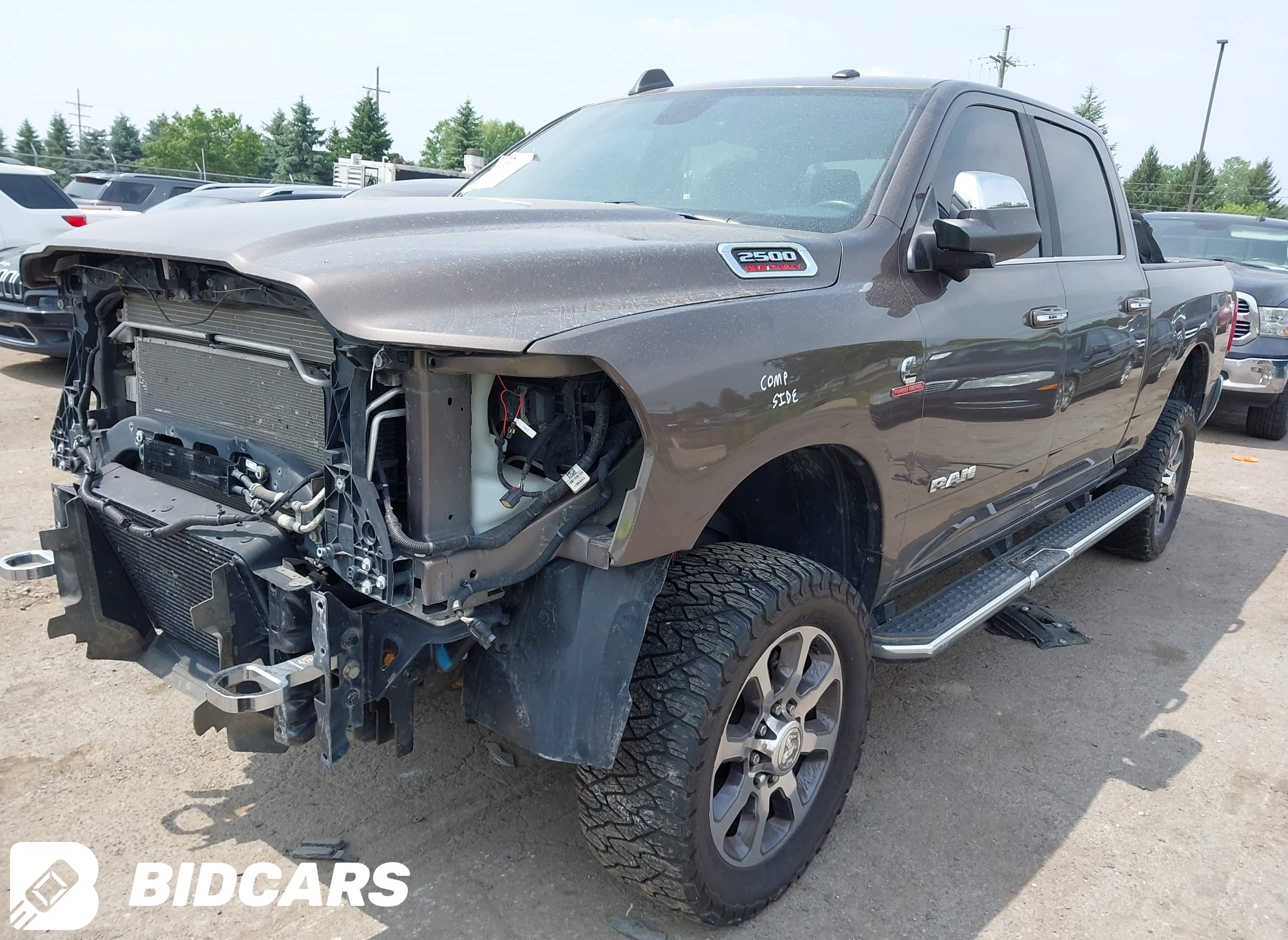 2020 RAM 2500, Big Horn  4X4...