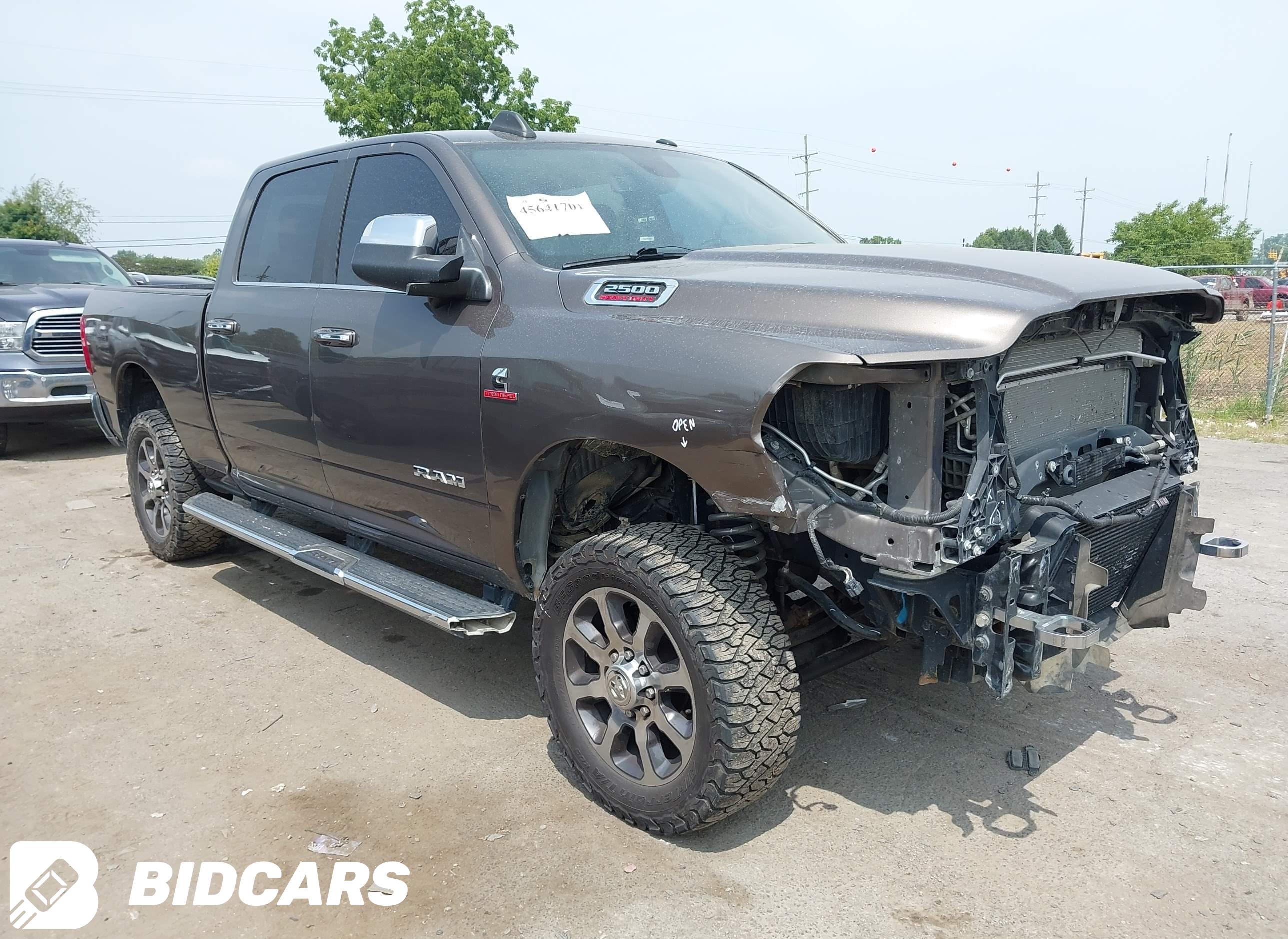 2020 RAM 2500, Big Horn  4X4...