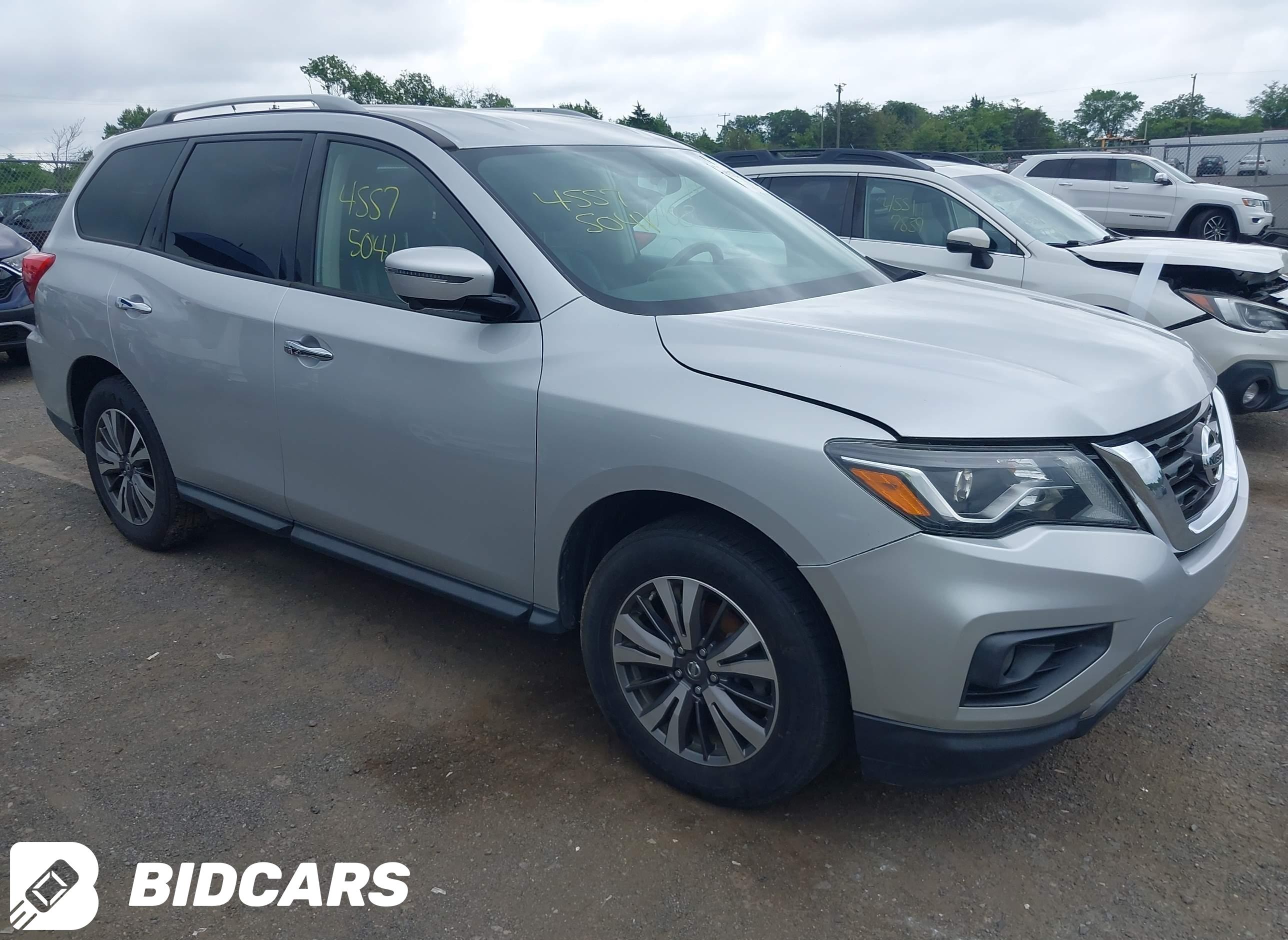 2018 Nissan Pathfinder, SL