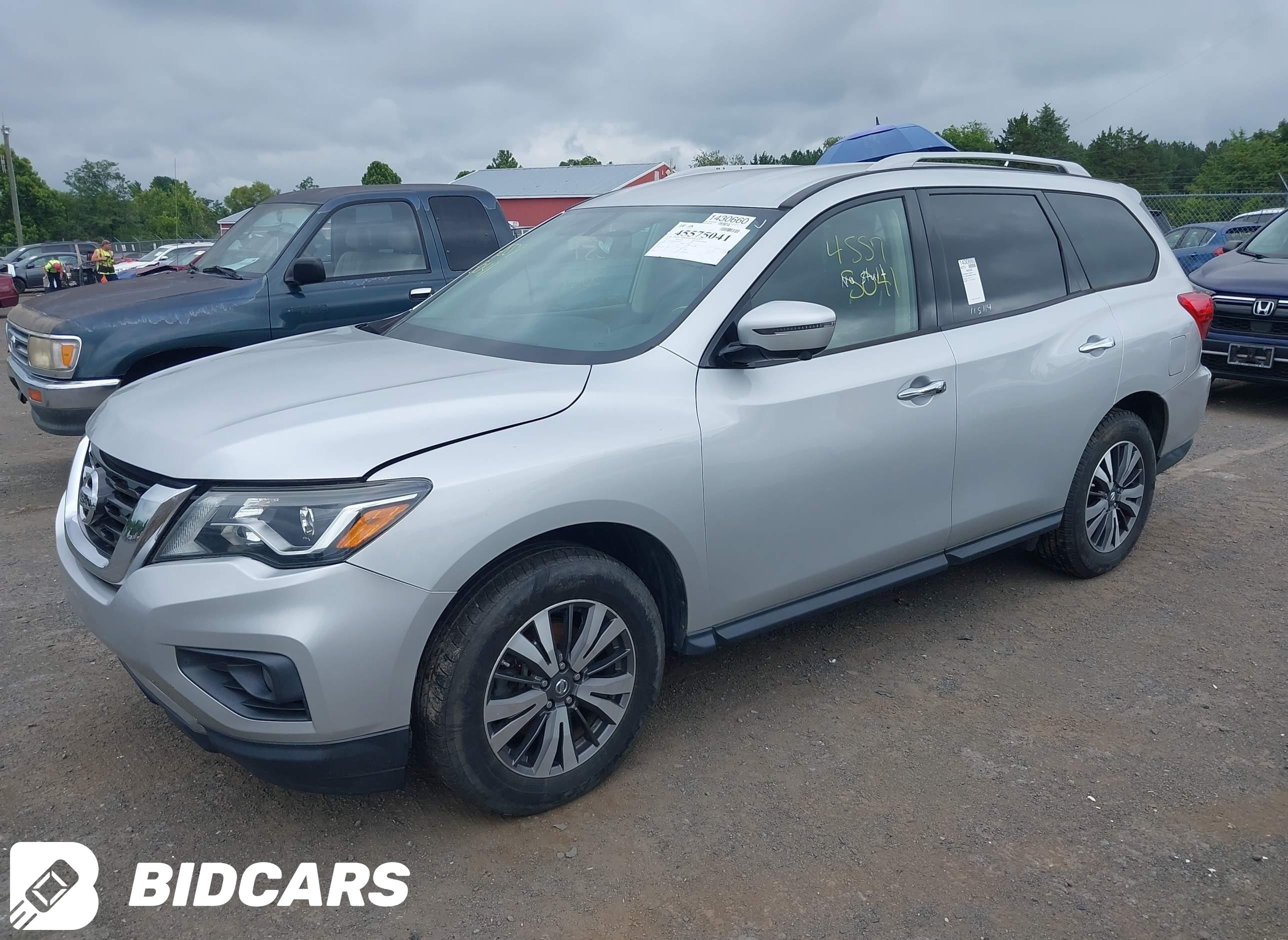 2018 Nissan Pathfinder, SL