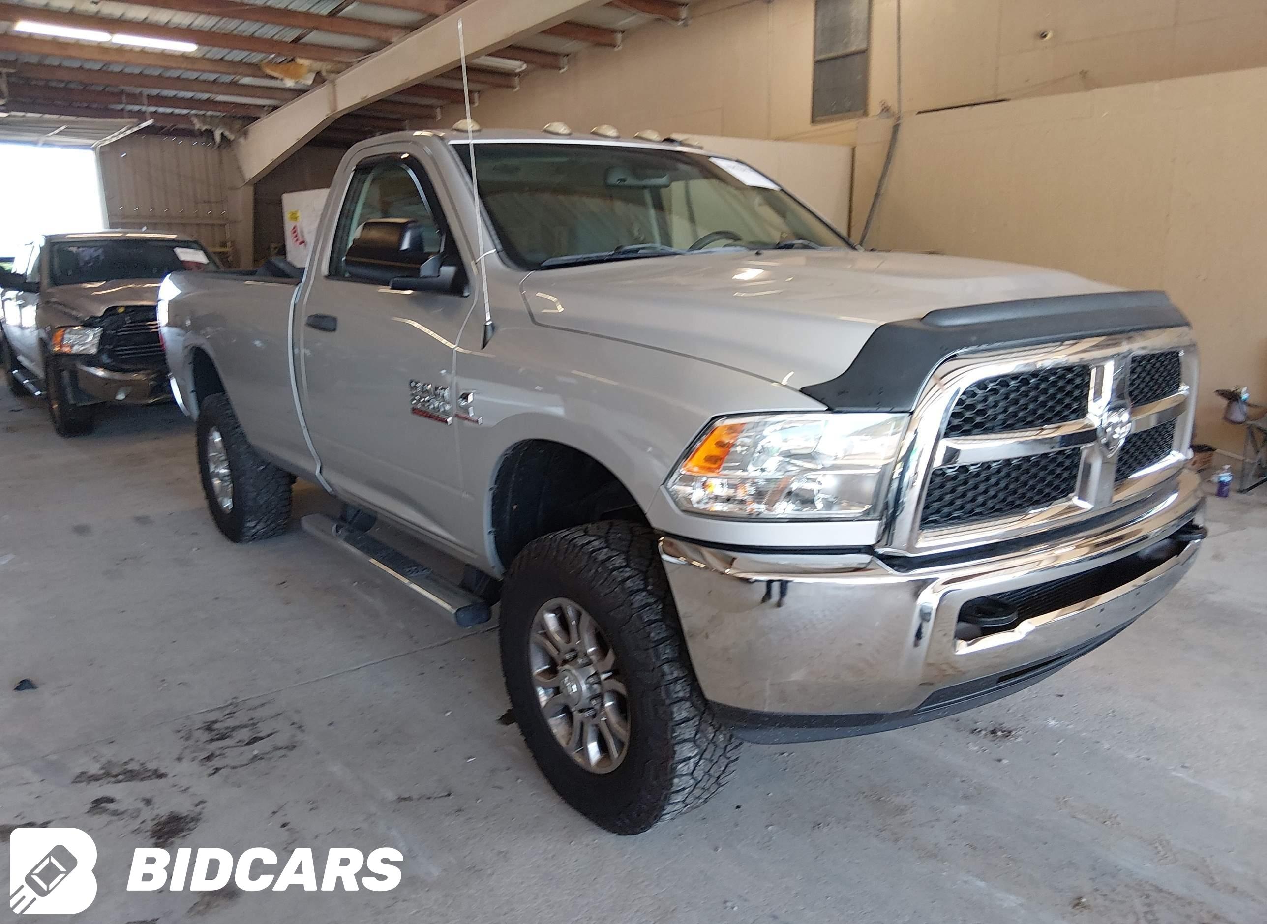 2018 RAM 2500, Tradesman  4X4...