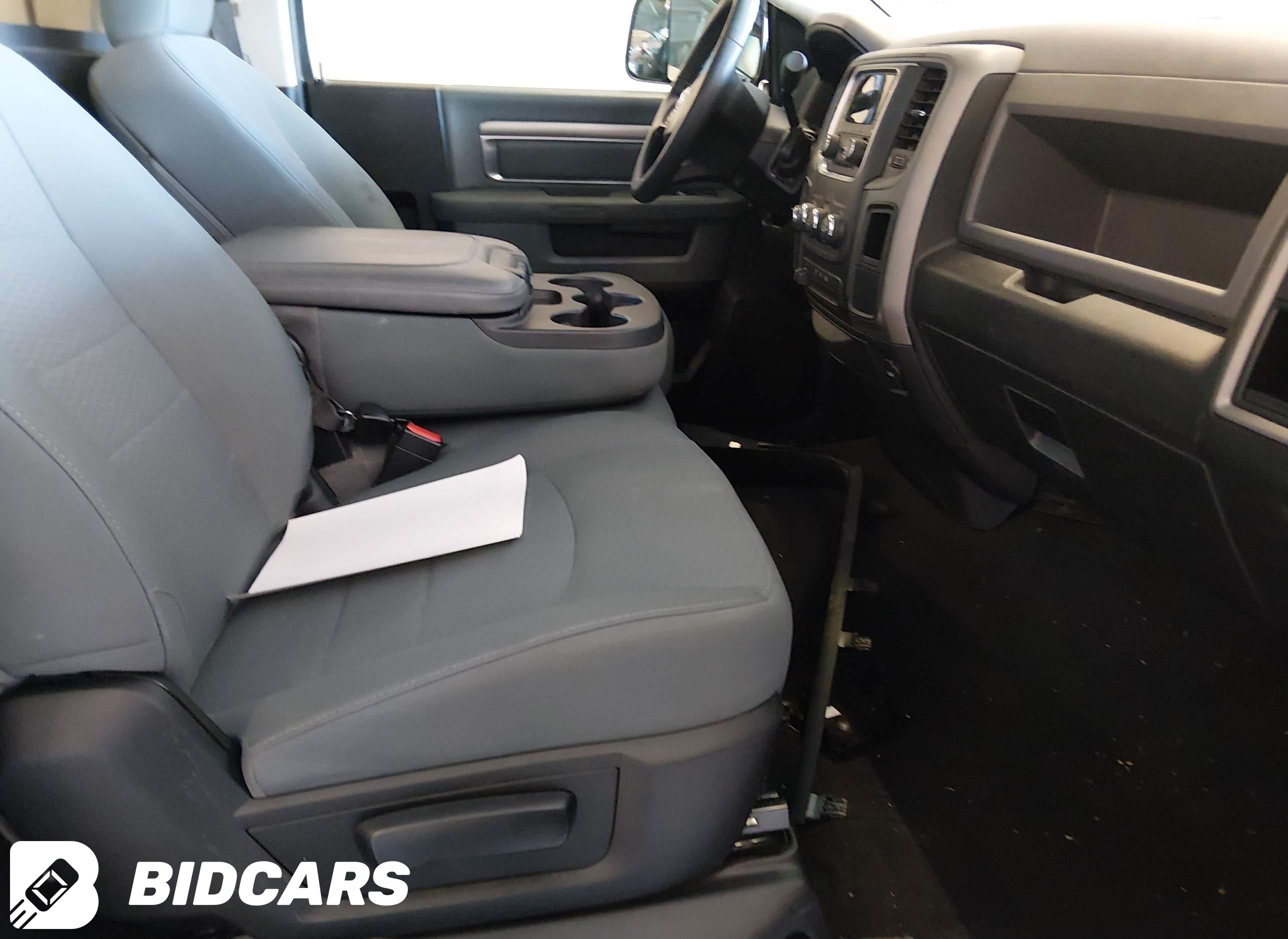 2018 RAM 2500, Tradesman  4X4...