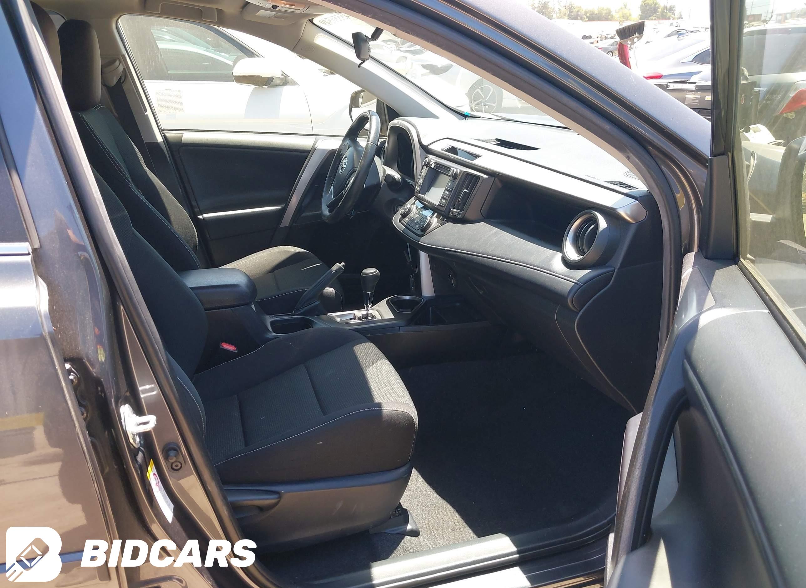 2017 Toyota RAV4, Xle