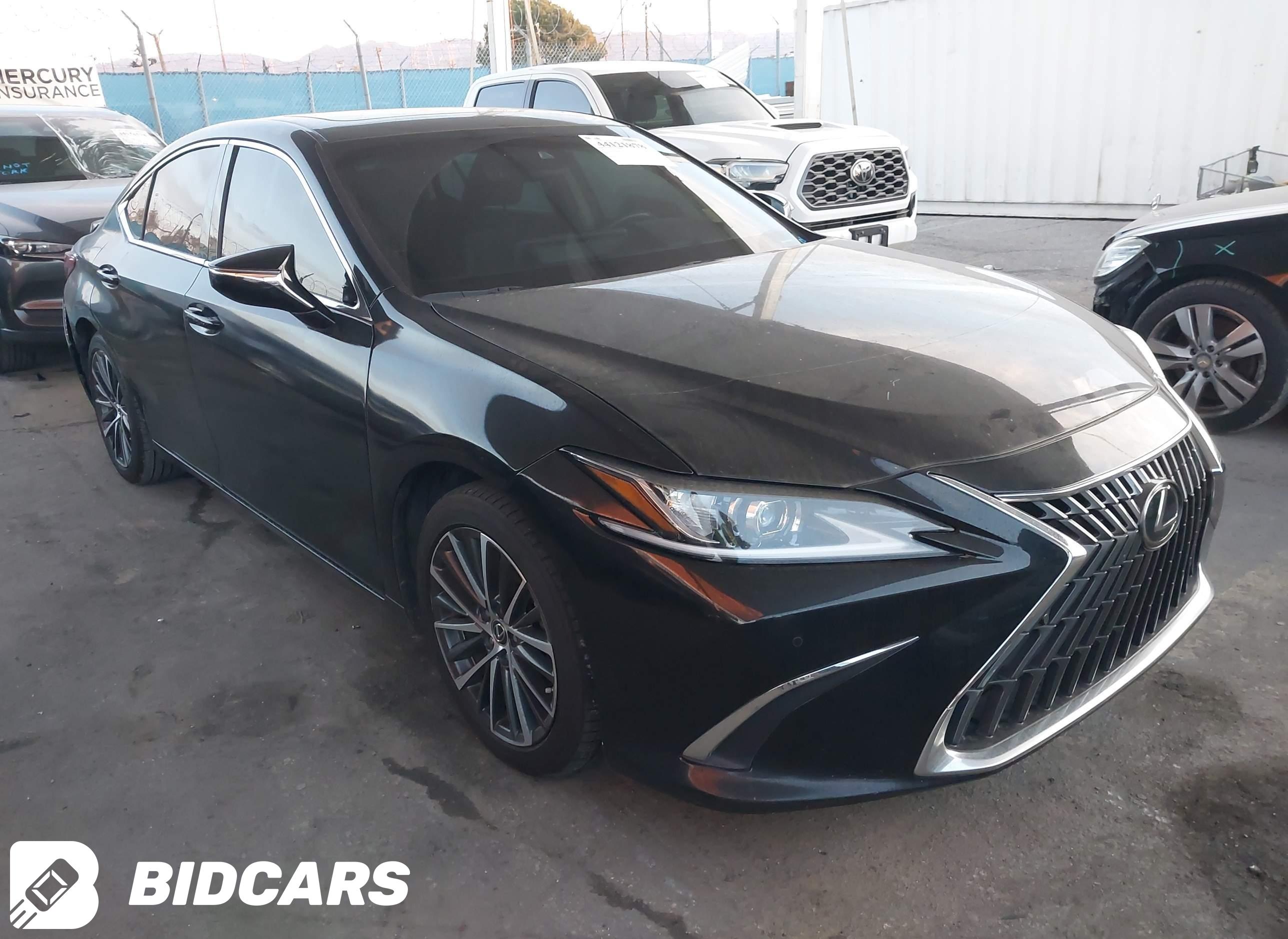 2023 Lexus ES, 300H