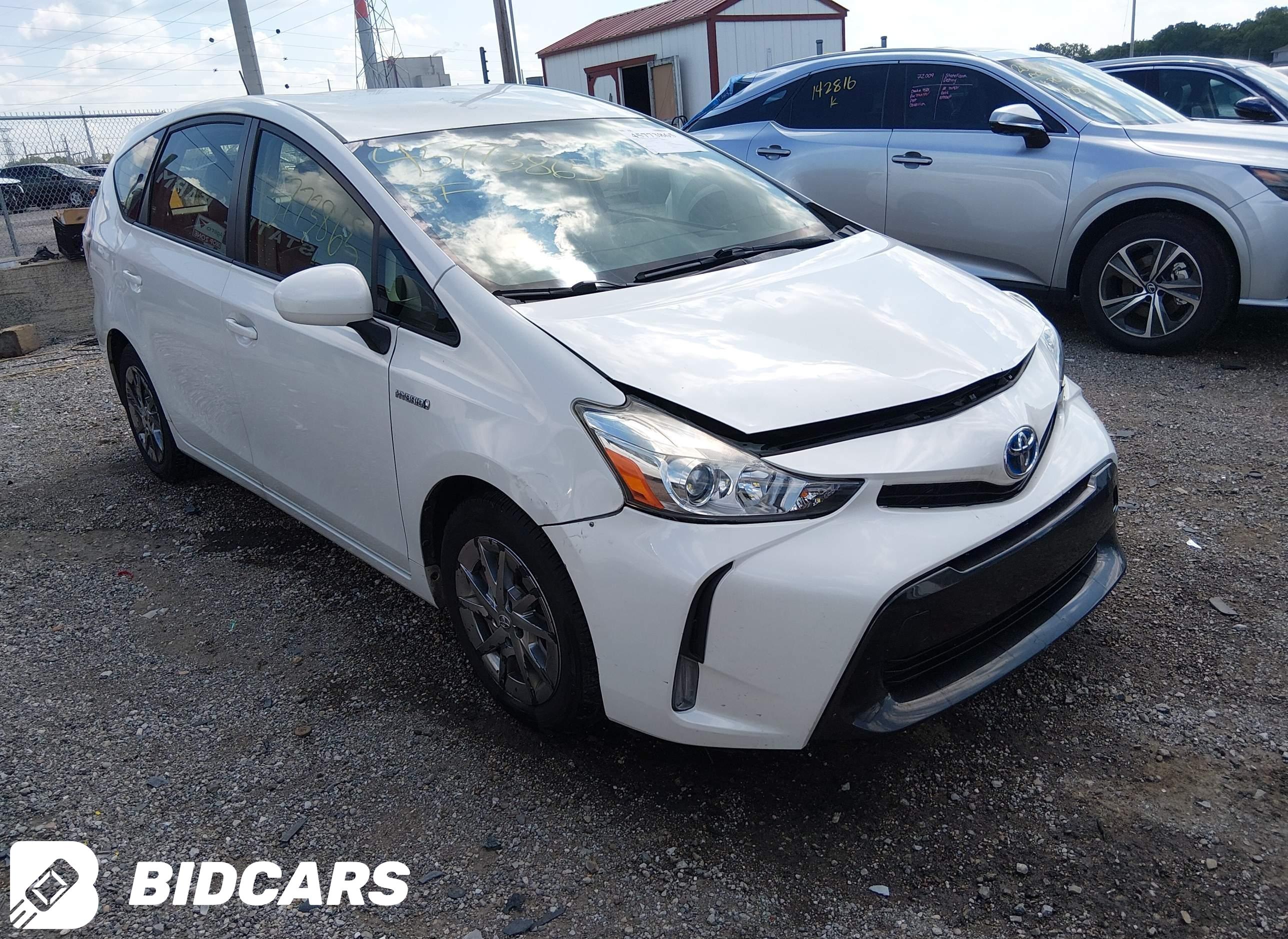 2015 Toyota Prius, V Four