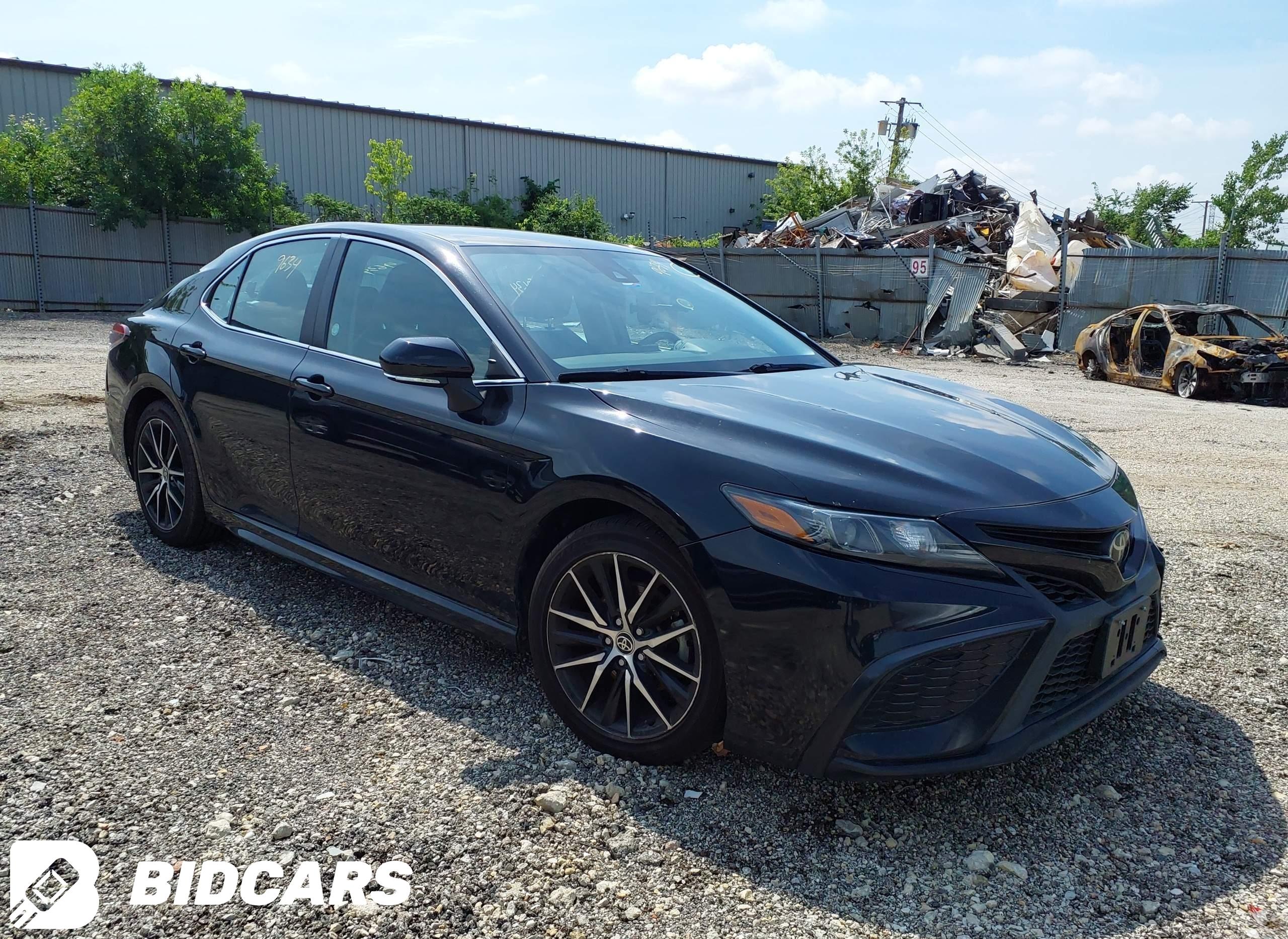 2021 Toyota Camry, SE