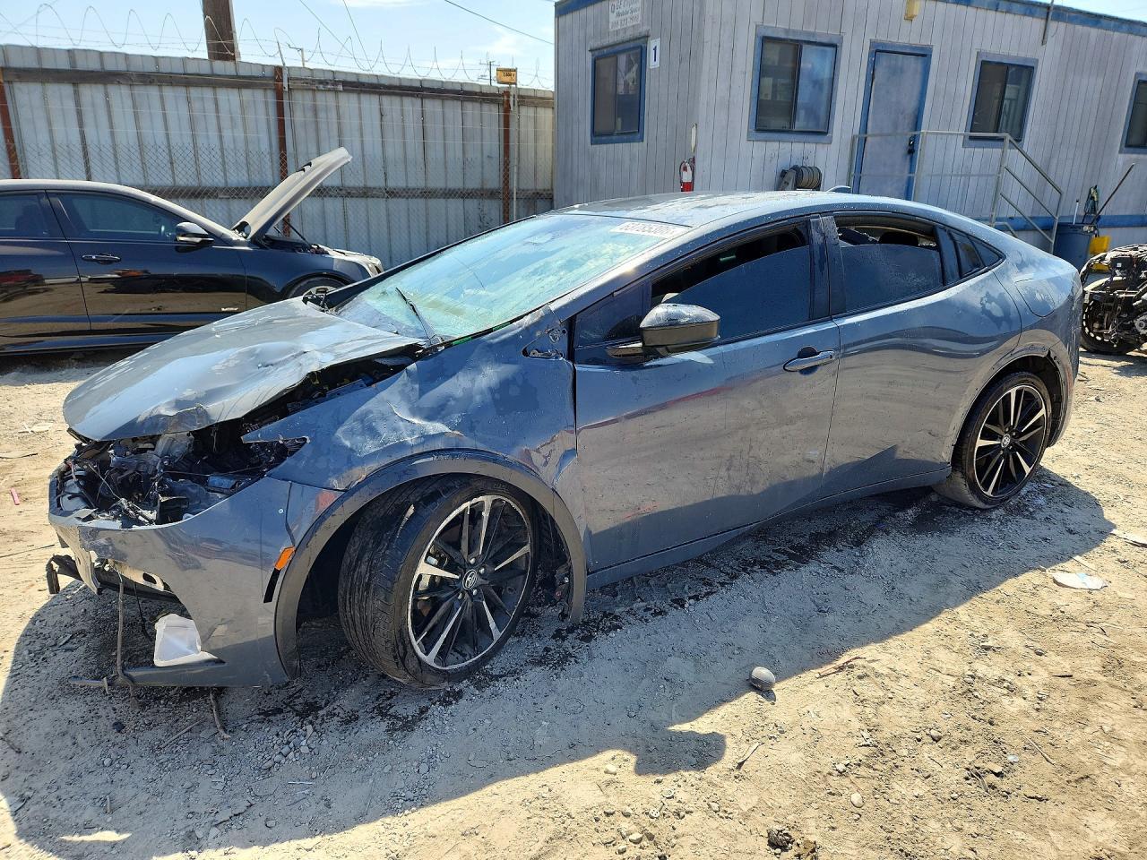 2023 Toyota Prius, LE