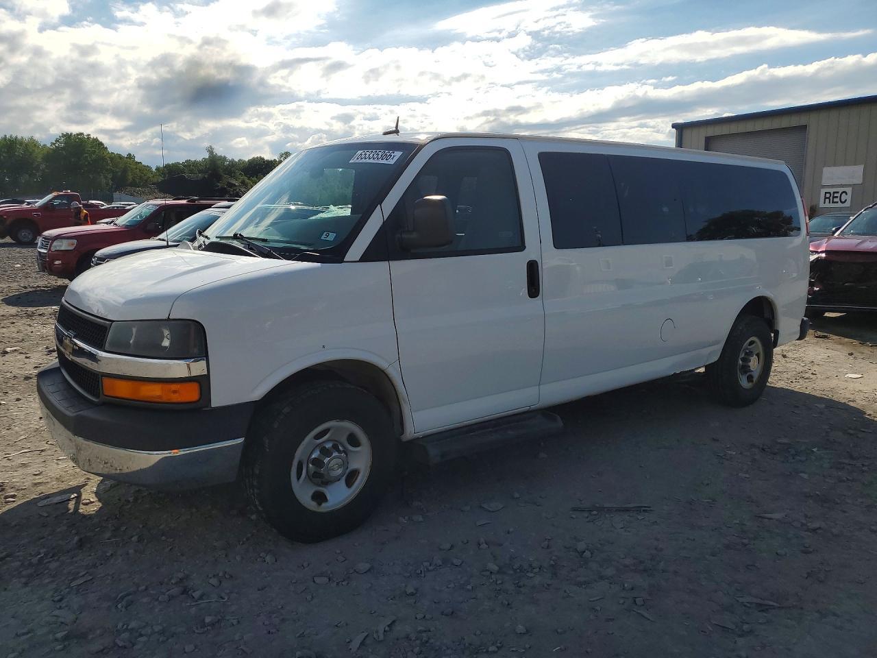 2015 Chevrolet Express, LT