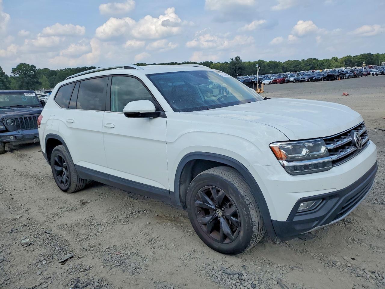 2018 Volkswagen Atlas, SE