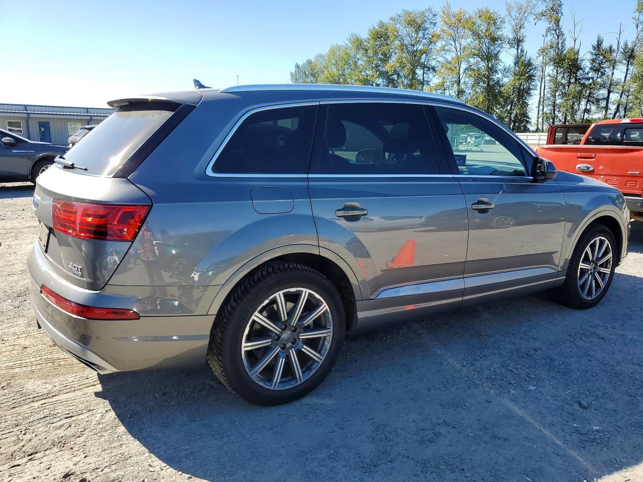 2017 Audi Q7, Premium Plus