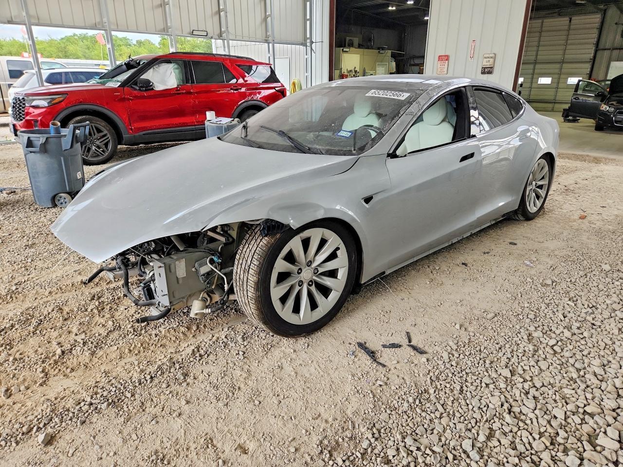 2015 Tesla MODEL S