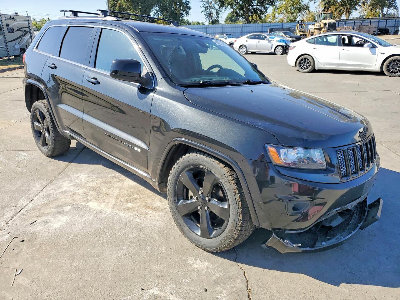 2015 Jeep Grand Cherokee, Laredo