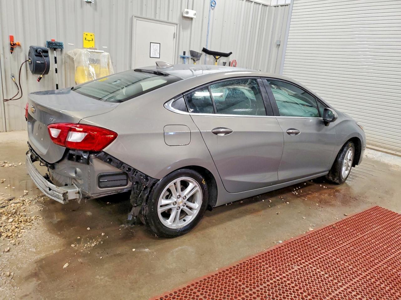 2018 Chevrolet Cruze, LT