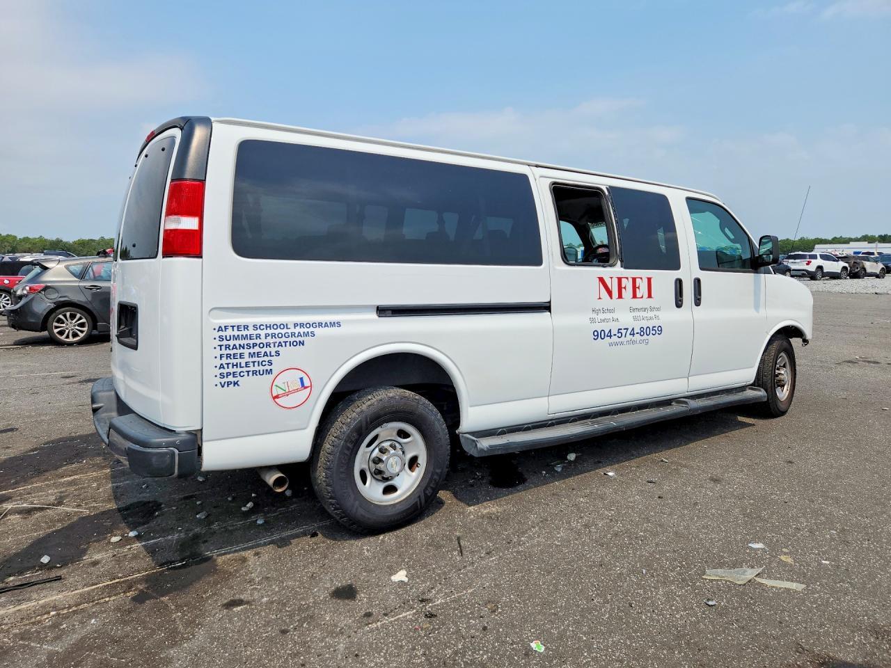 2021 Chevrolet Express, LT