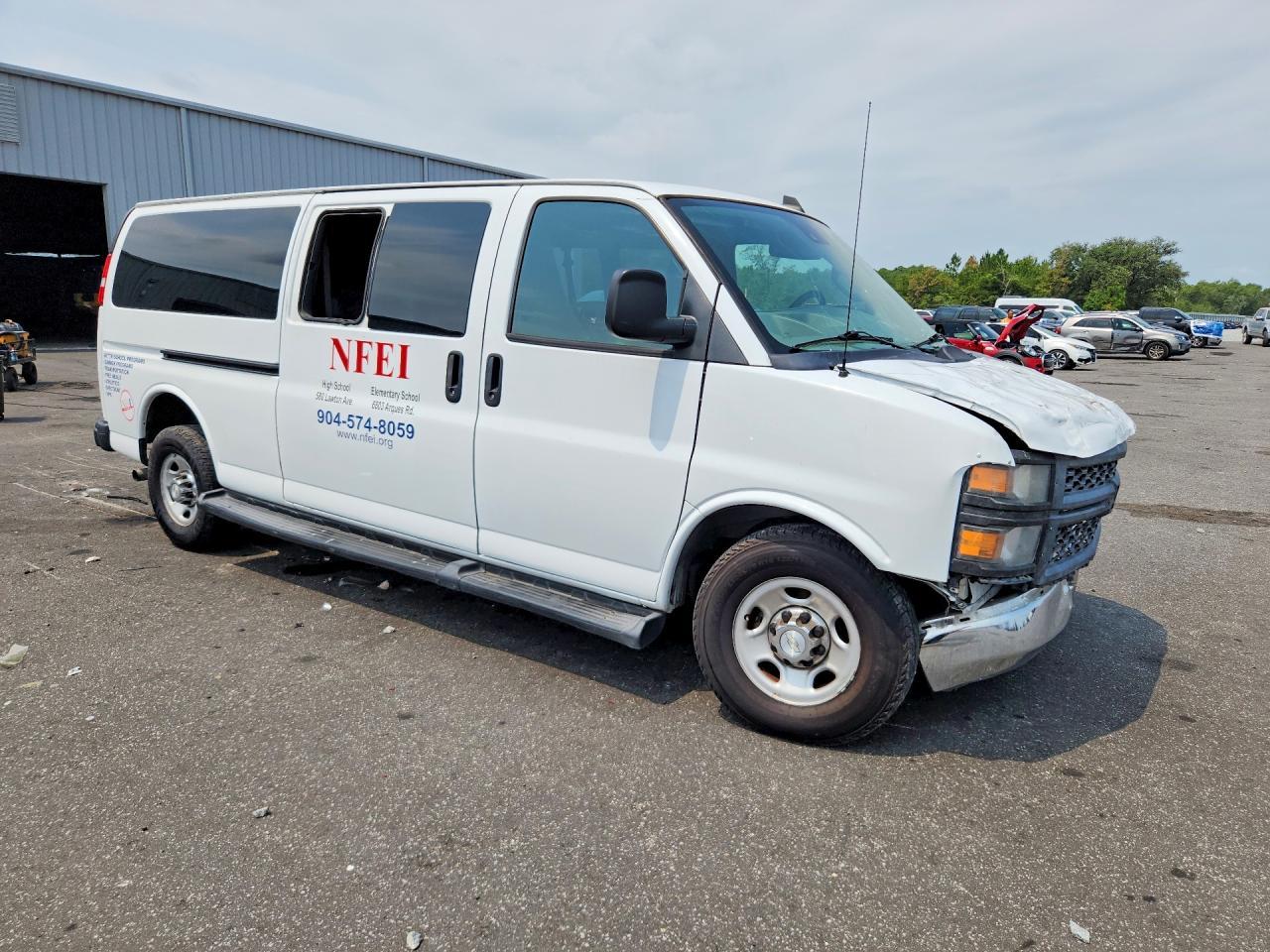 2021 Chevrolet Express, LT