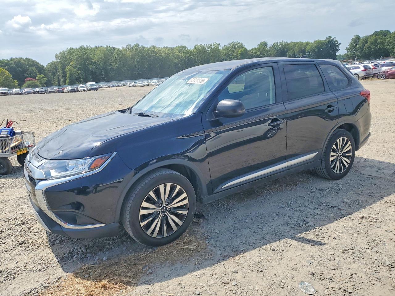 2020 Mitsubishi Outlander, ES