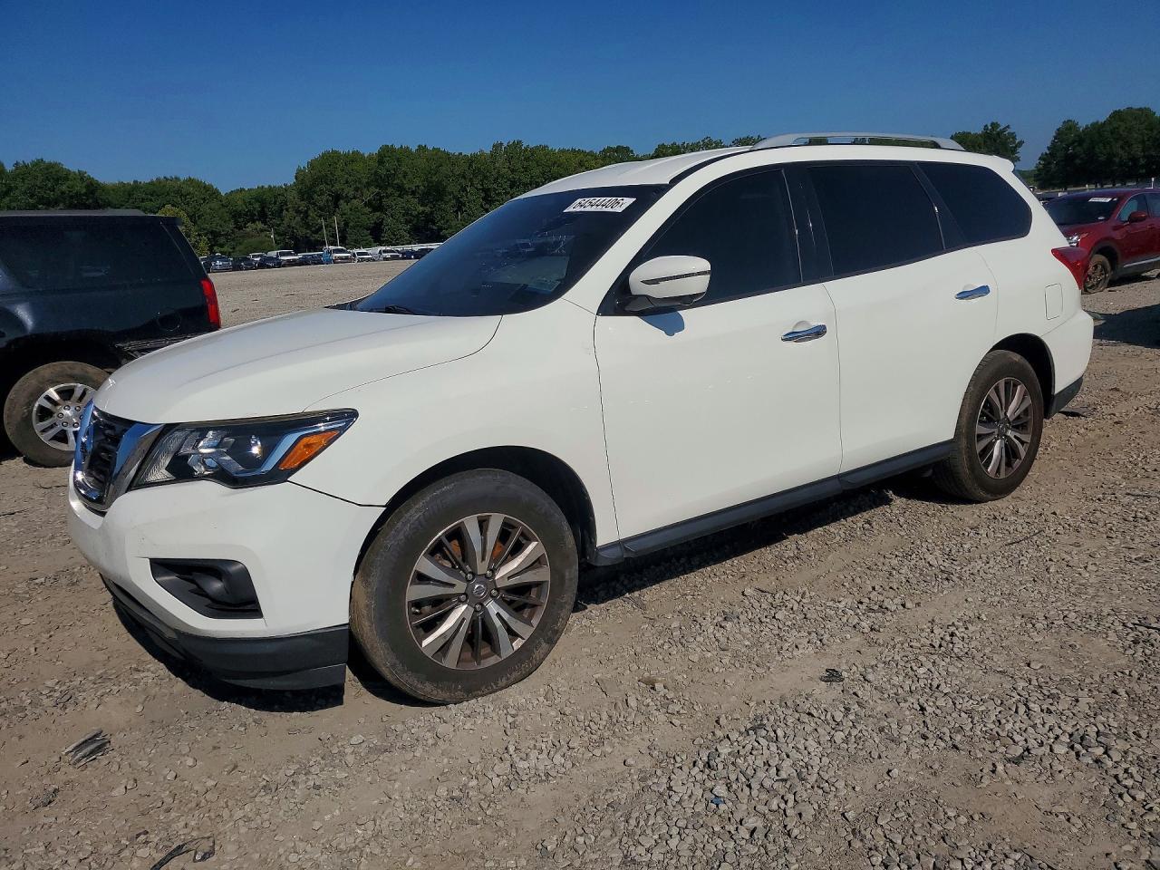 2019 Nissan Pathfinder, SL