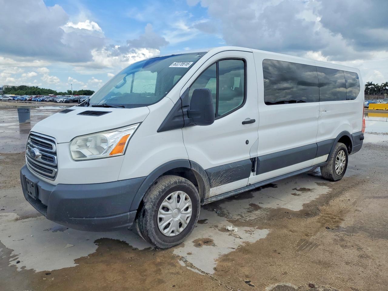 2015 Ford Transit, T-350