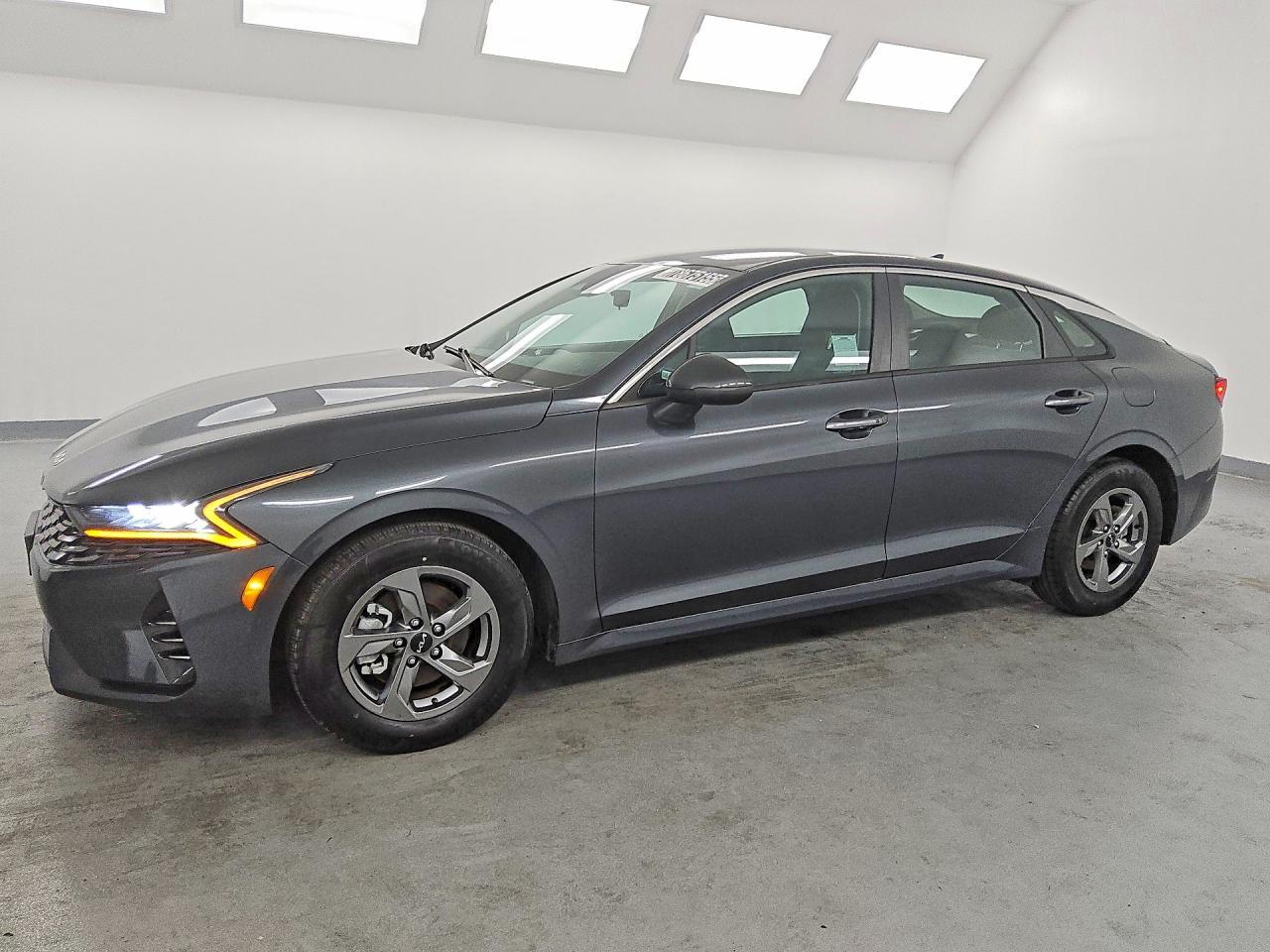 2022 KIA K5, Lxs
