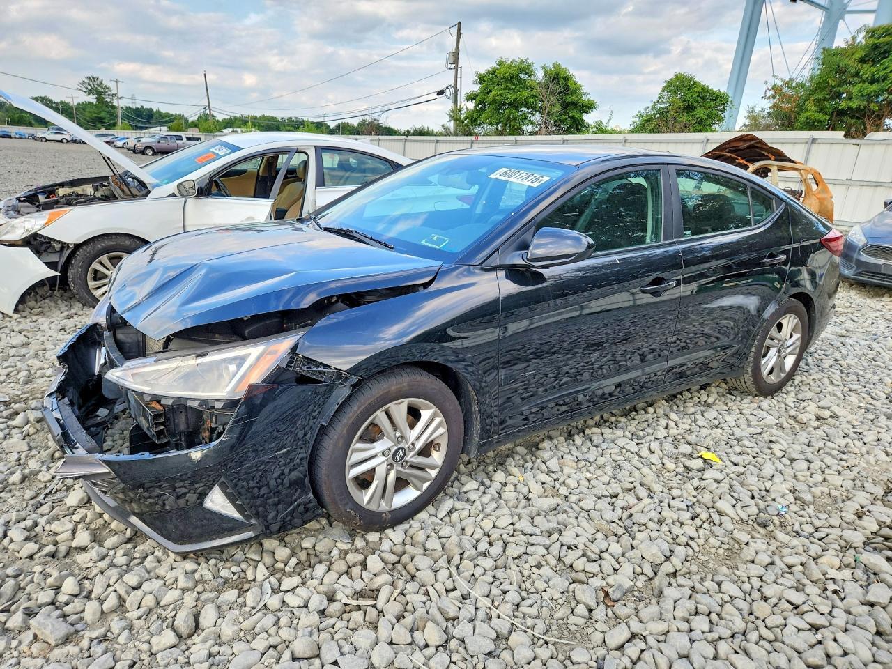 2019 Hyundai Elantra, Sel