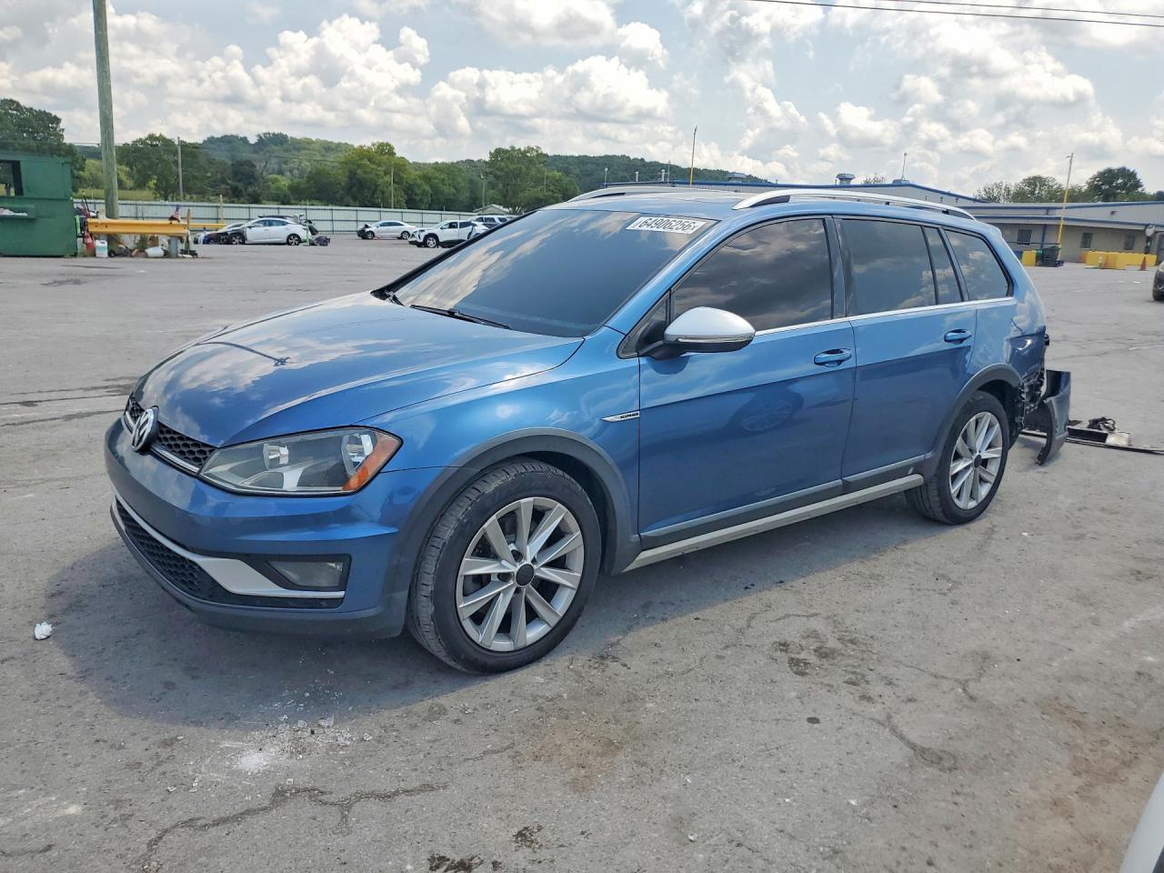 2017 Volkswagen Golf, S