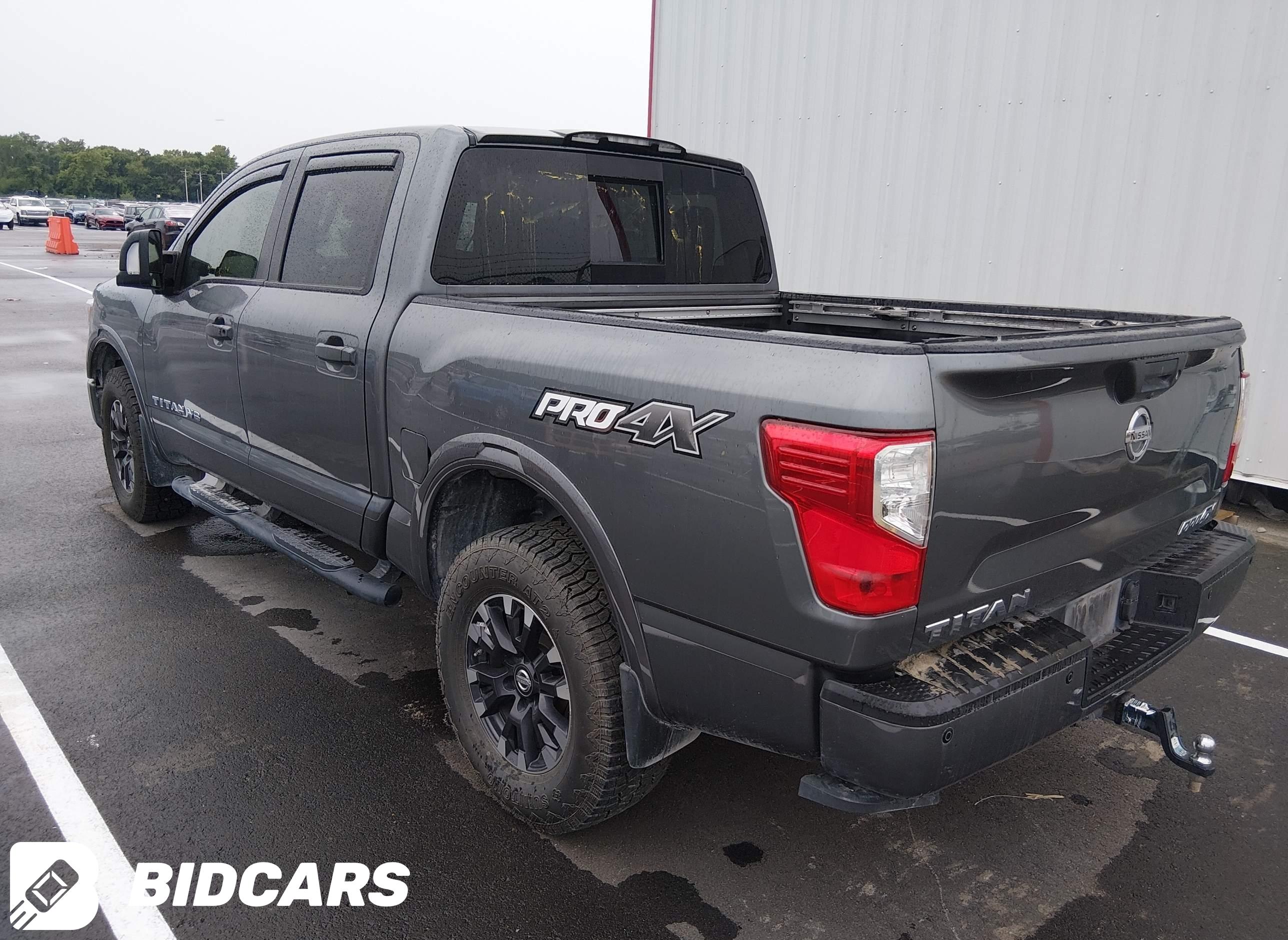 2018 Nissan Titan, Pro-4X