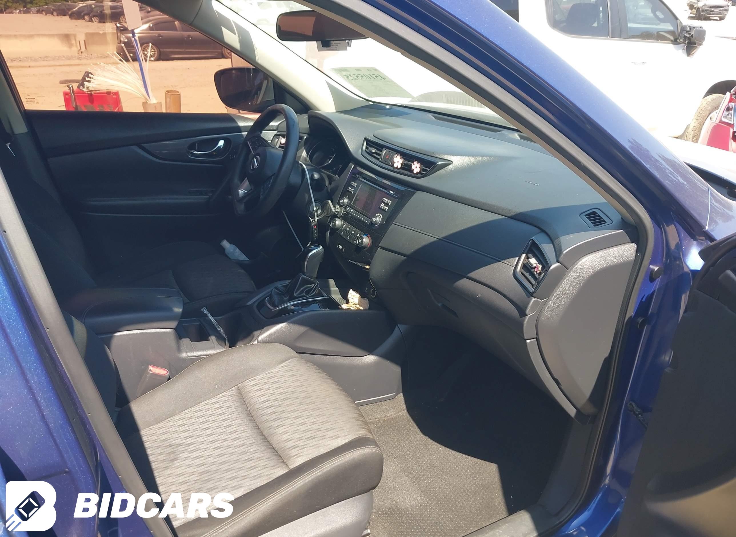 2017 Nissan Rogue, S
