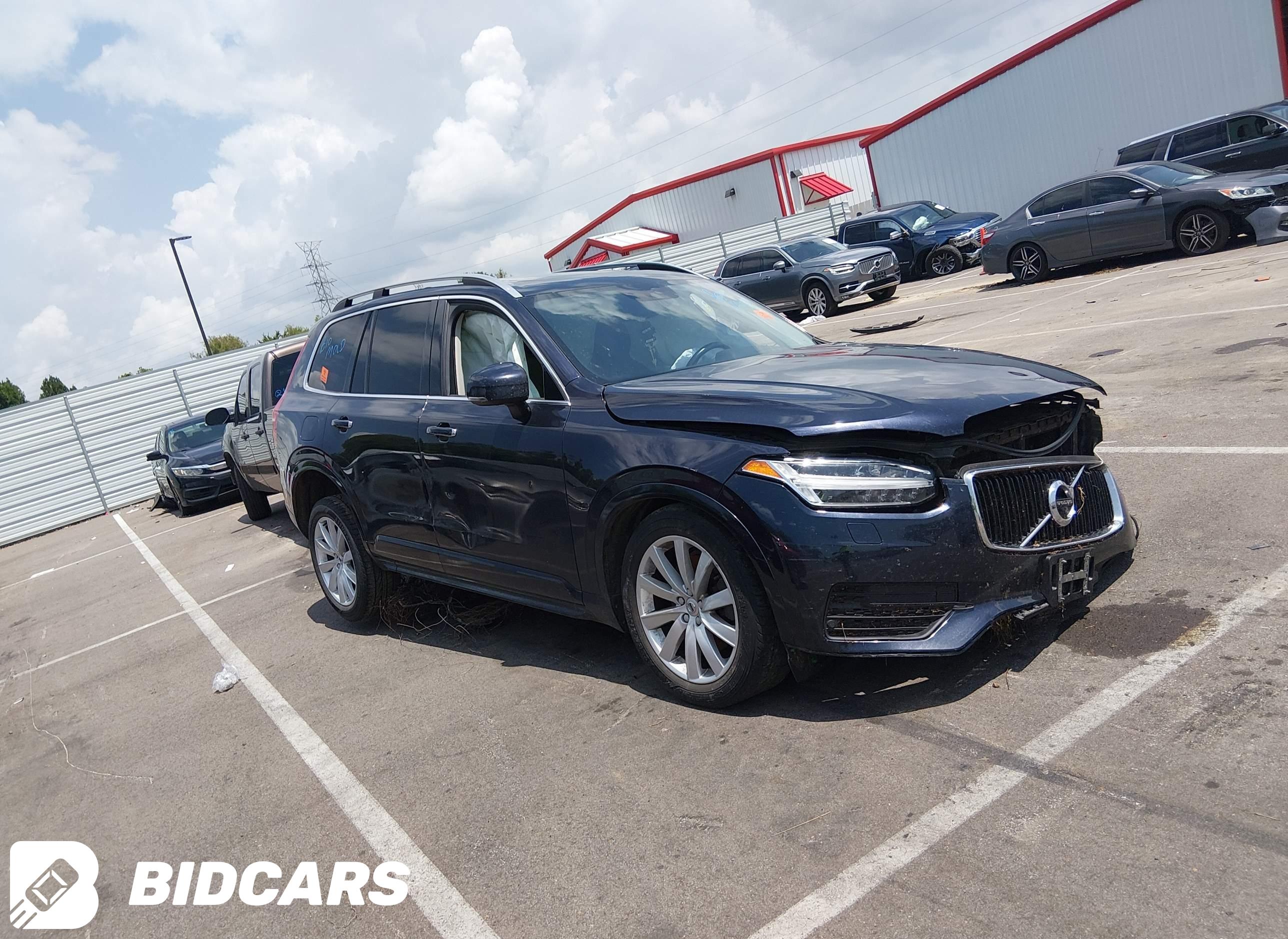 2016 Volvo XC90, T6 Momentum