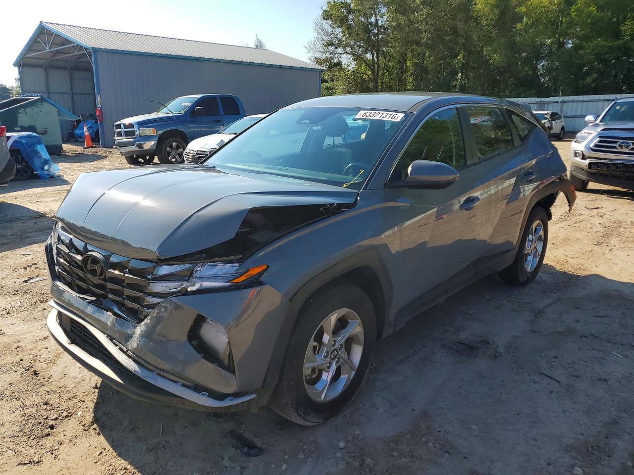 2024 Hyundai Tucson, SE