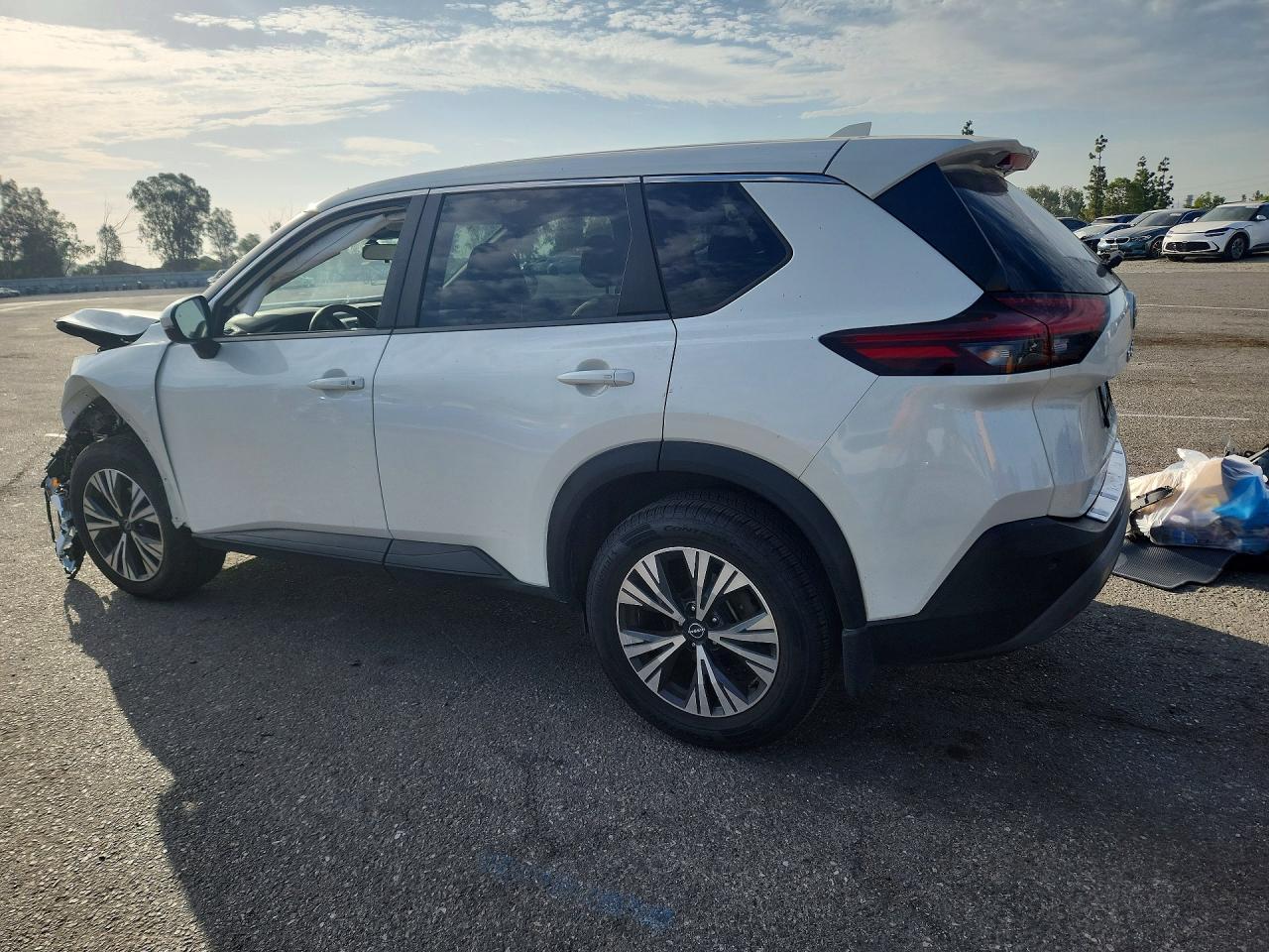 2022 Nissan Rogue, SV