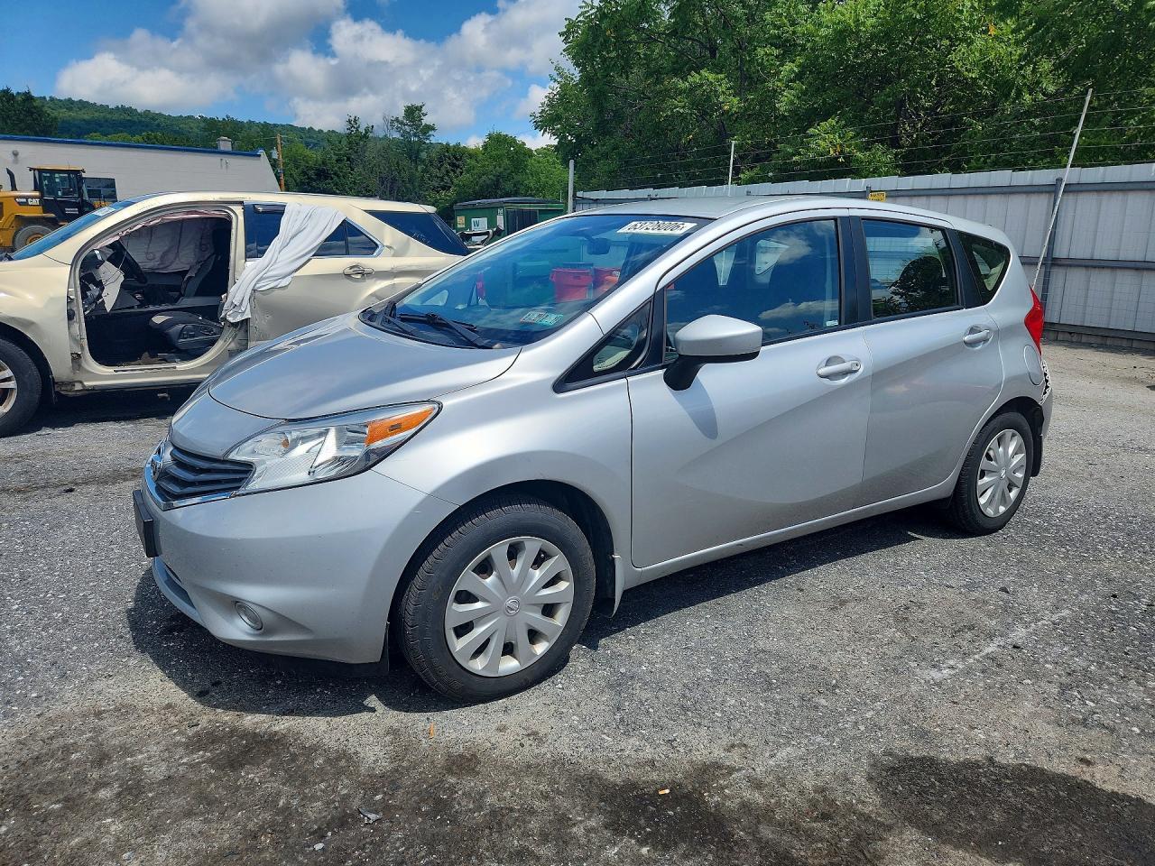 2016 Nissan Versa, SV