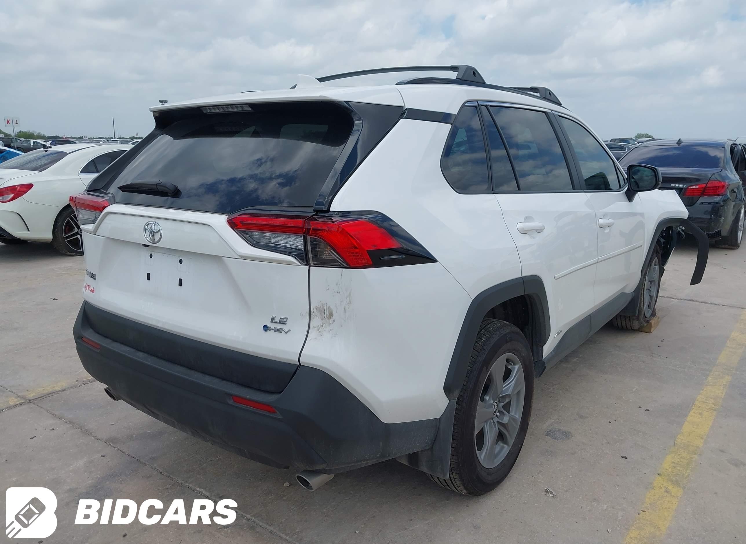 2025 Toyota RAV4, Hybrid LE