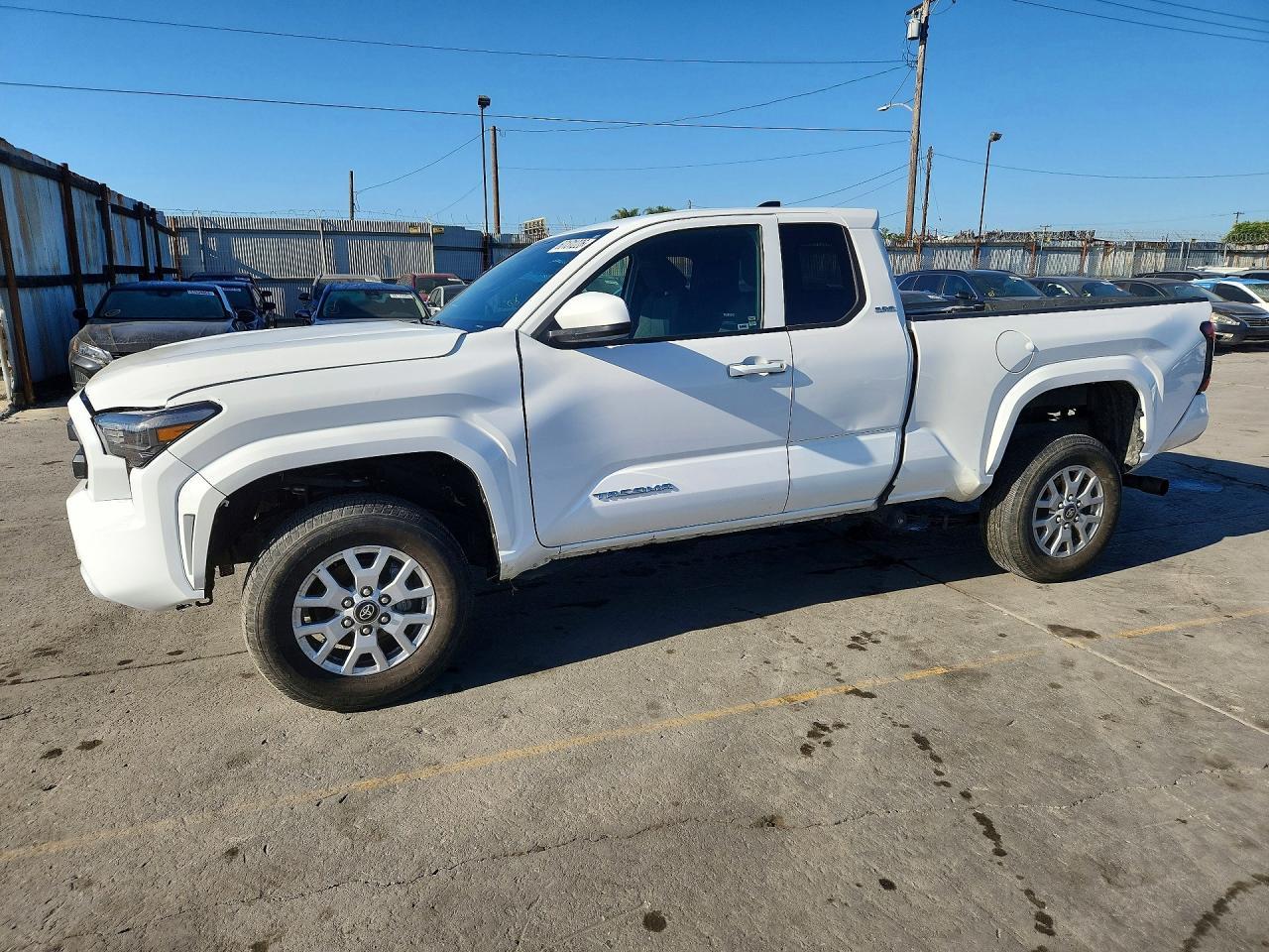 2025 Toyota Tacoma, SR5