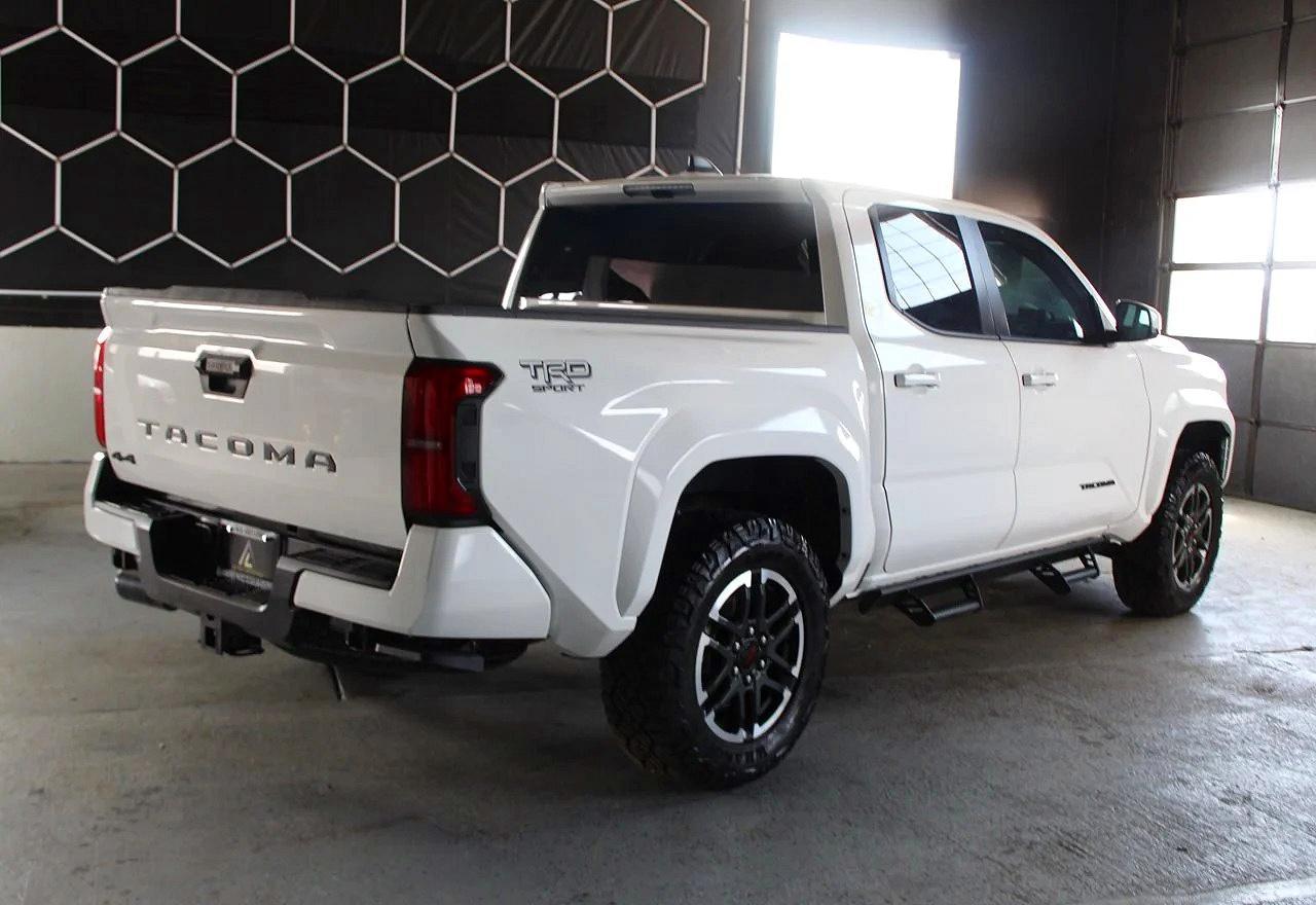 2025 Toyota Tacoma, Trd Sport