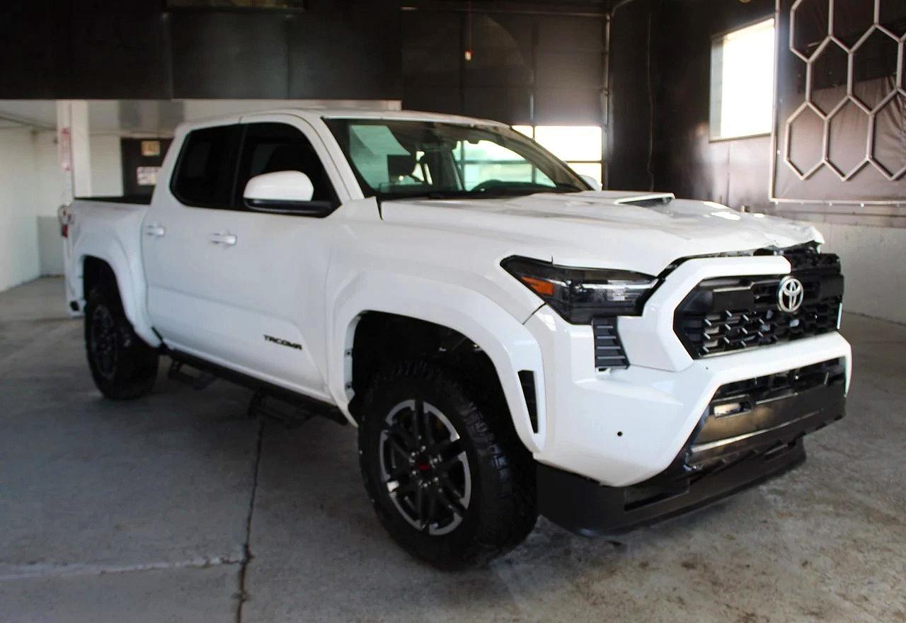 2025 Toyota Tacoma, Trd Sport