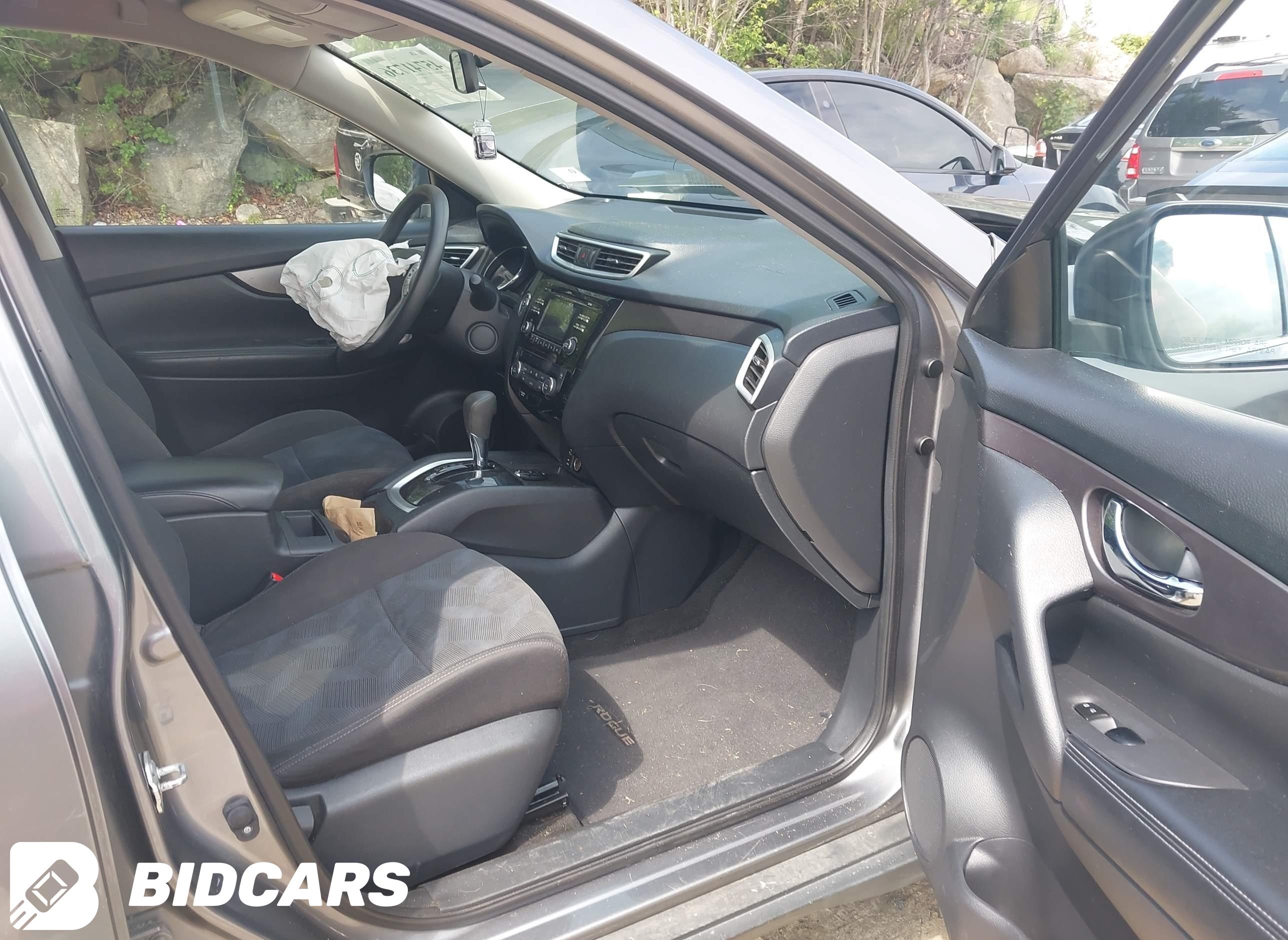 2016 Nissan Rogue, SV