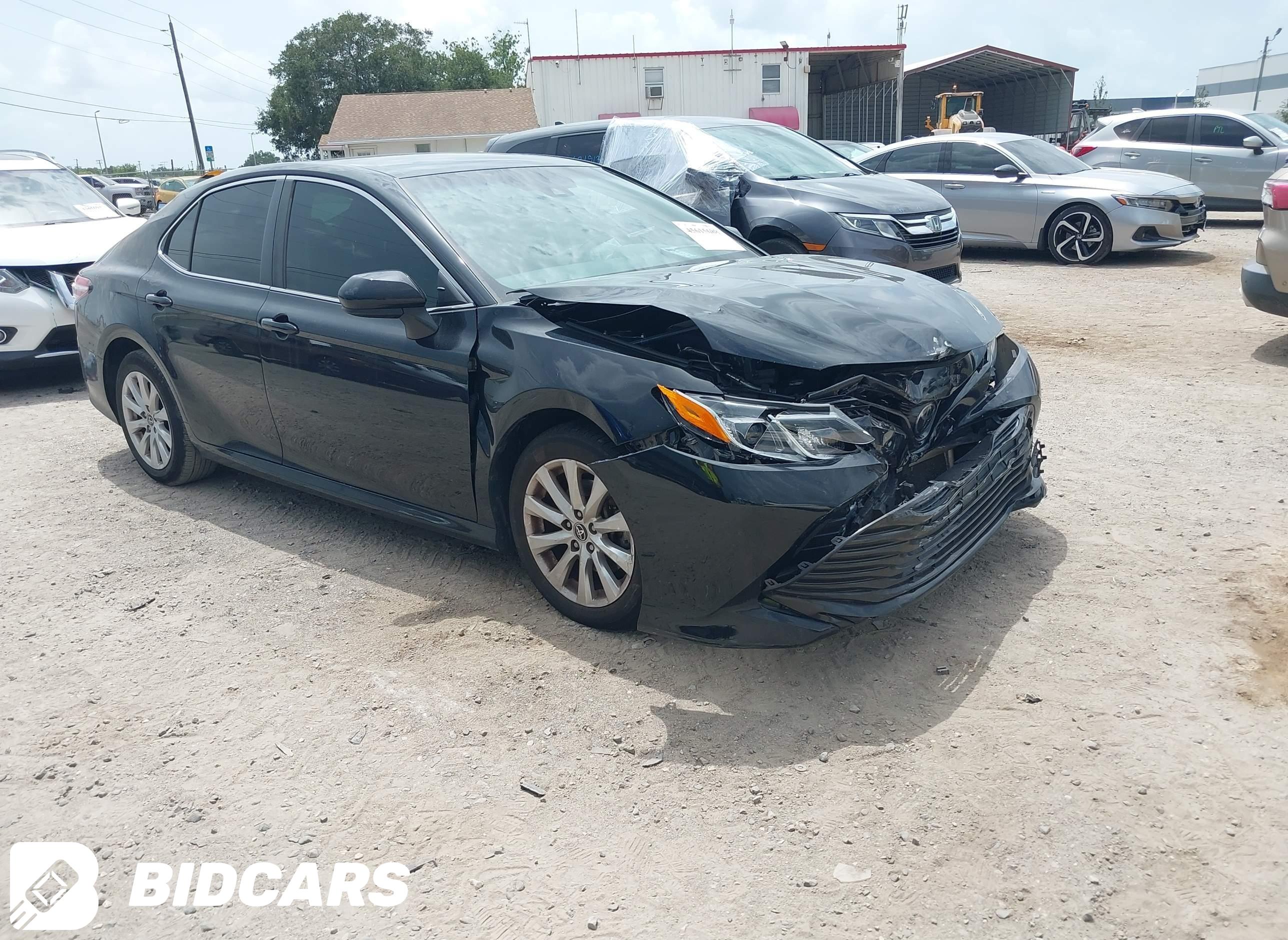 2018 Toyota Camry, LE