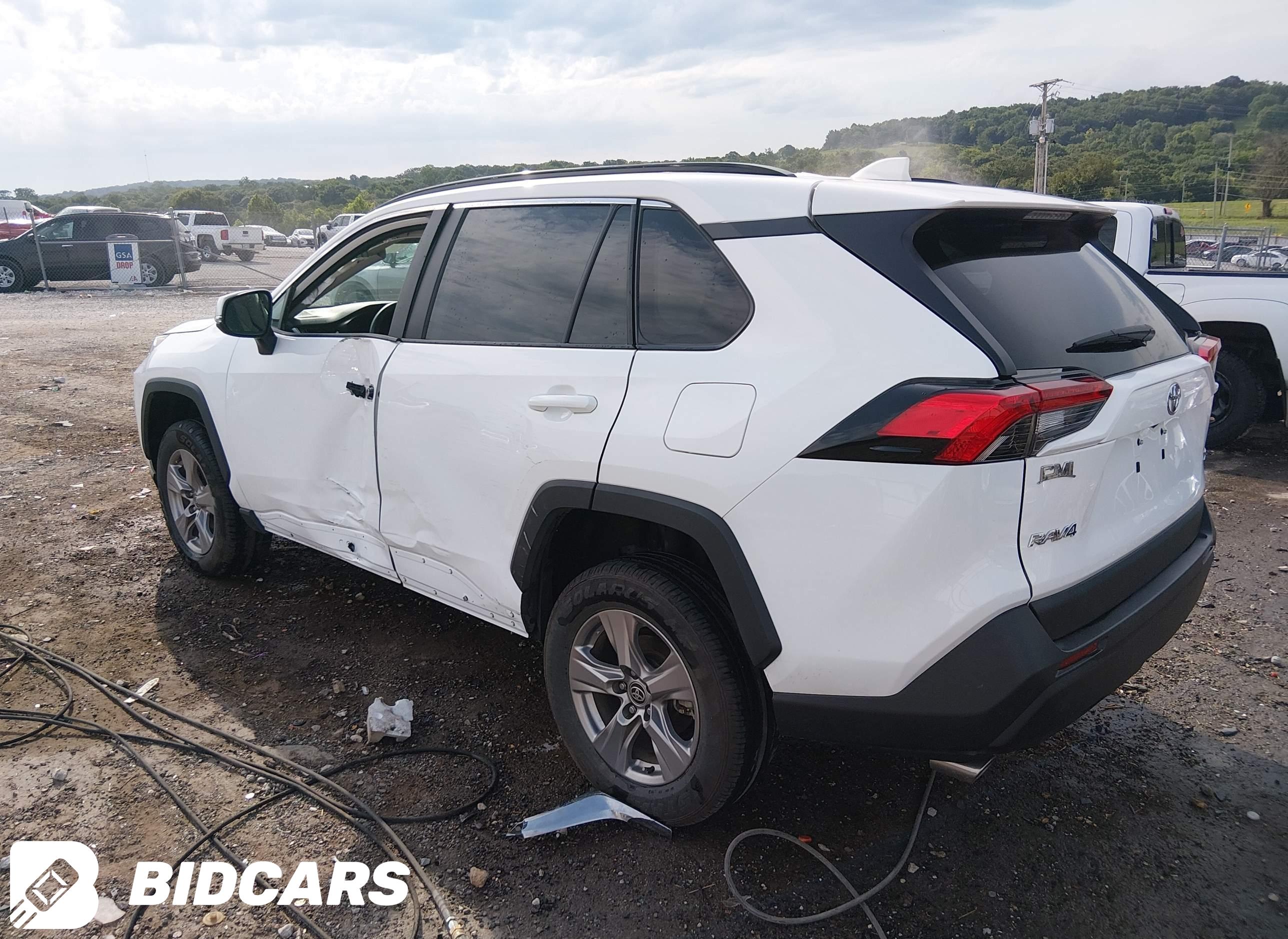 2024 Toyota RAV4, Xle