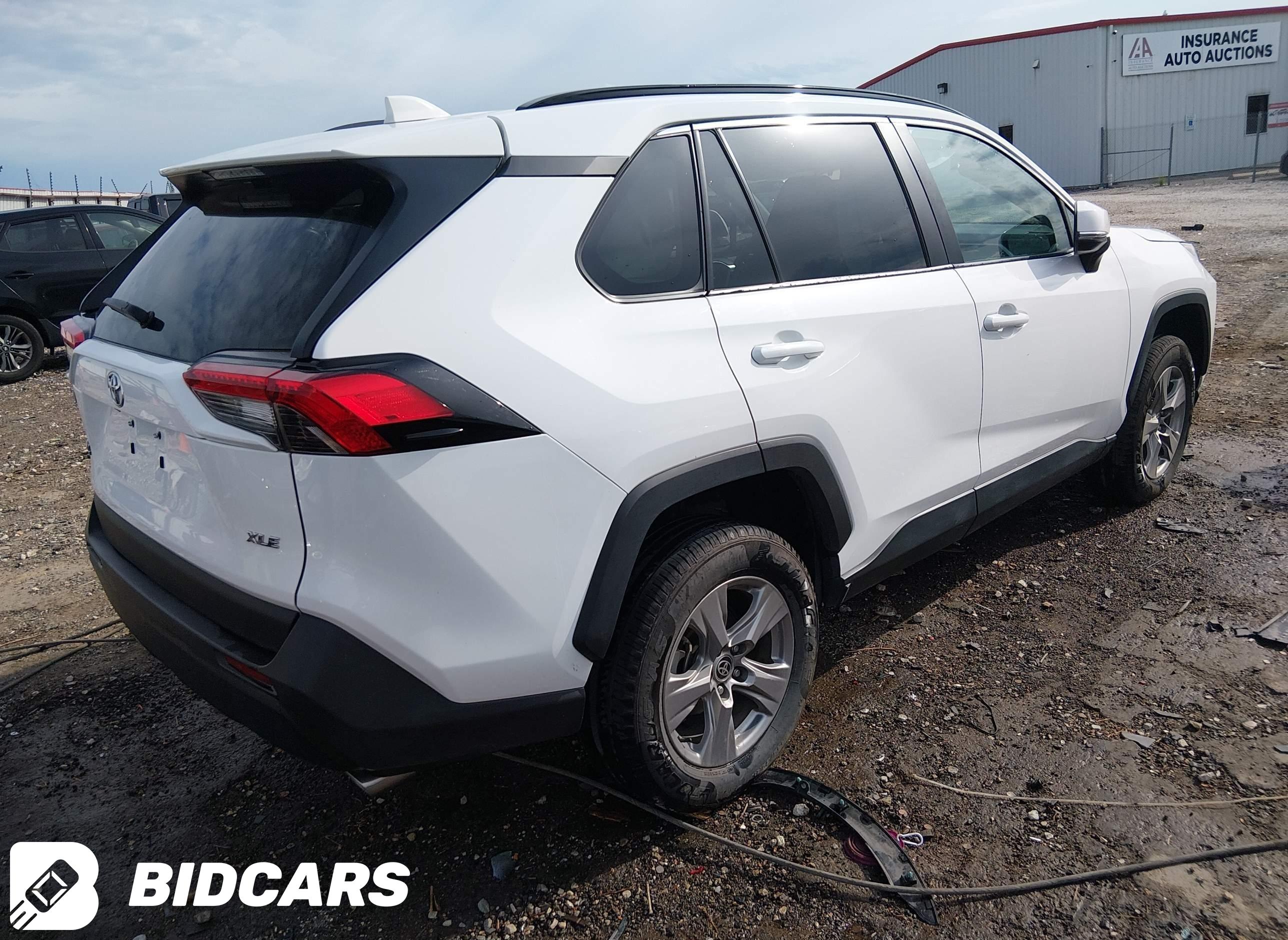 2024 Toyota RAV4, Xle