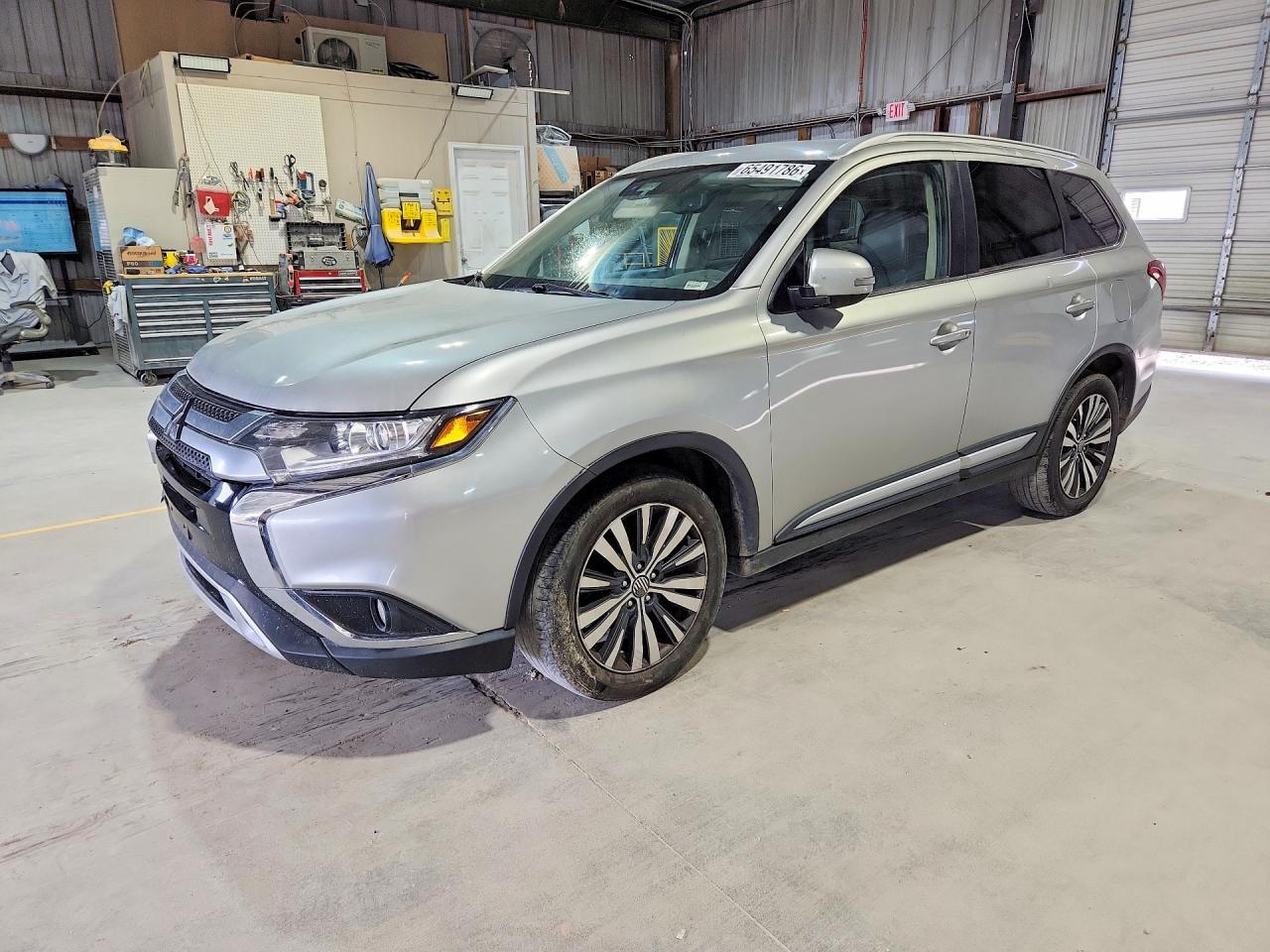 2020 Mitsubishi Outlander, SE