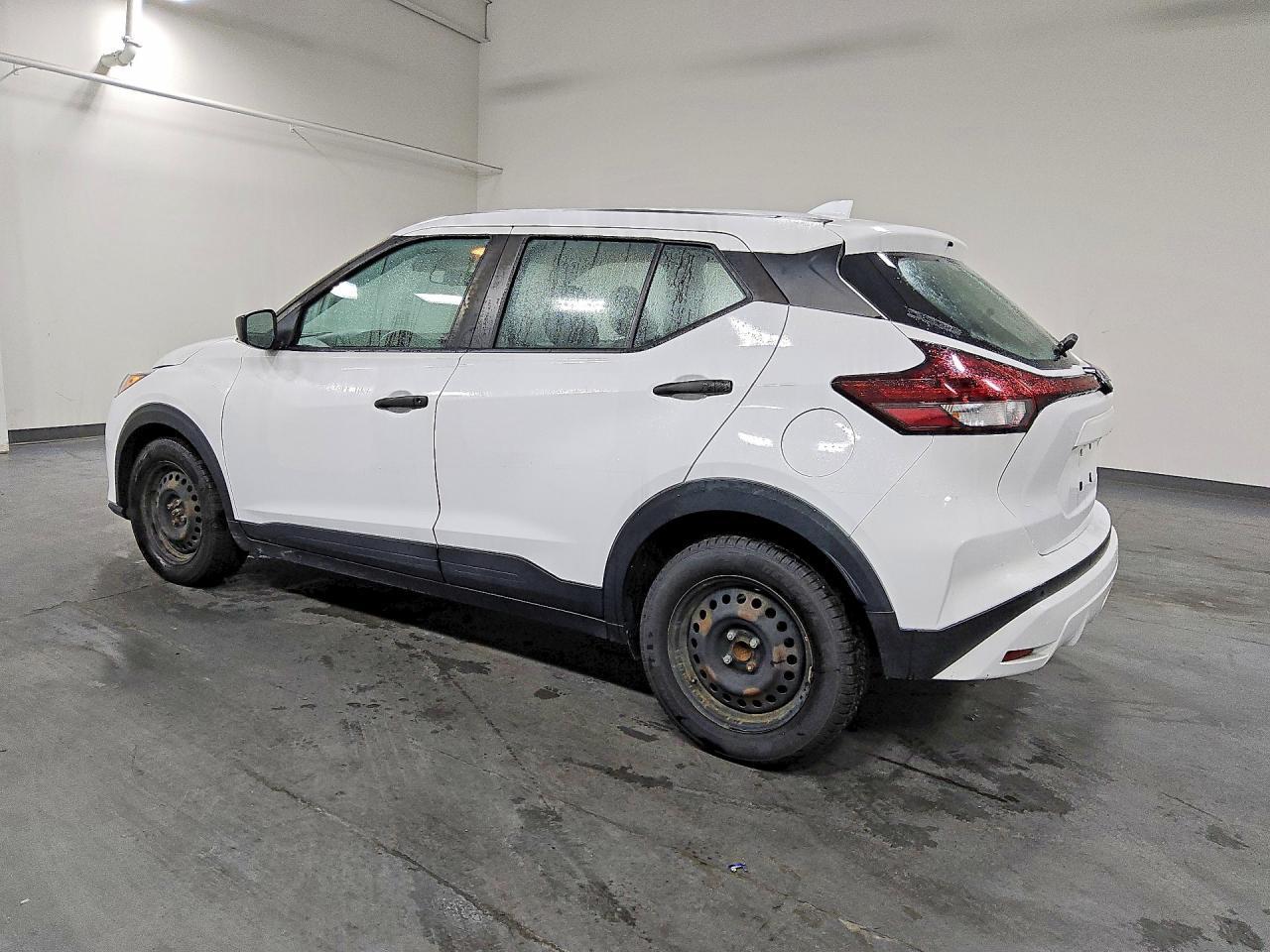 2023 Nissan Kicks, S